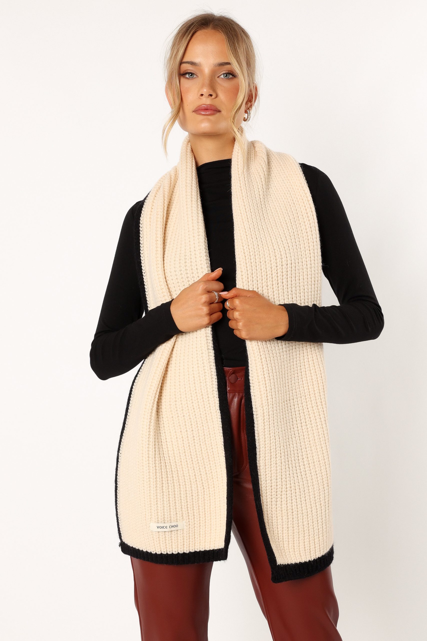 Austin Scarf - White Black - Image 4