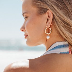 Geneva Earrings - Gold/Pearl