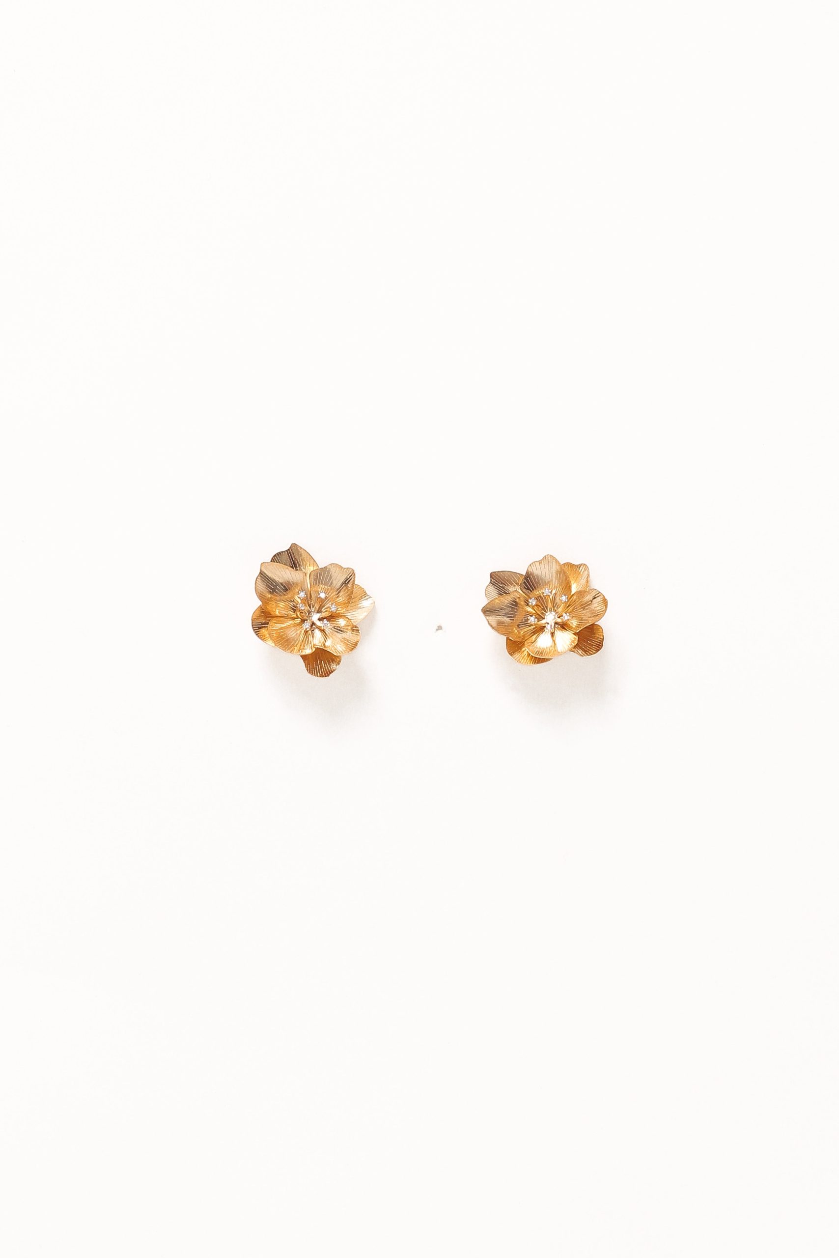 Isobel Flower Earrings - Gold - Image 2