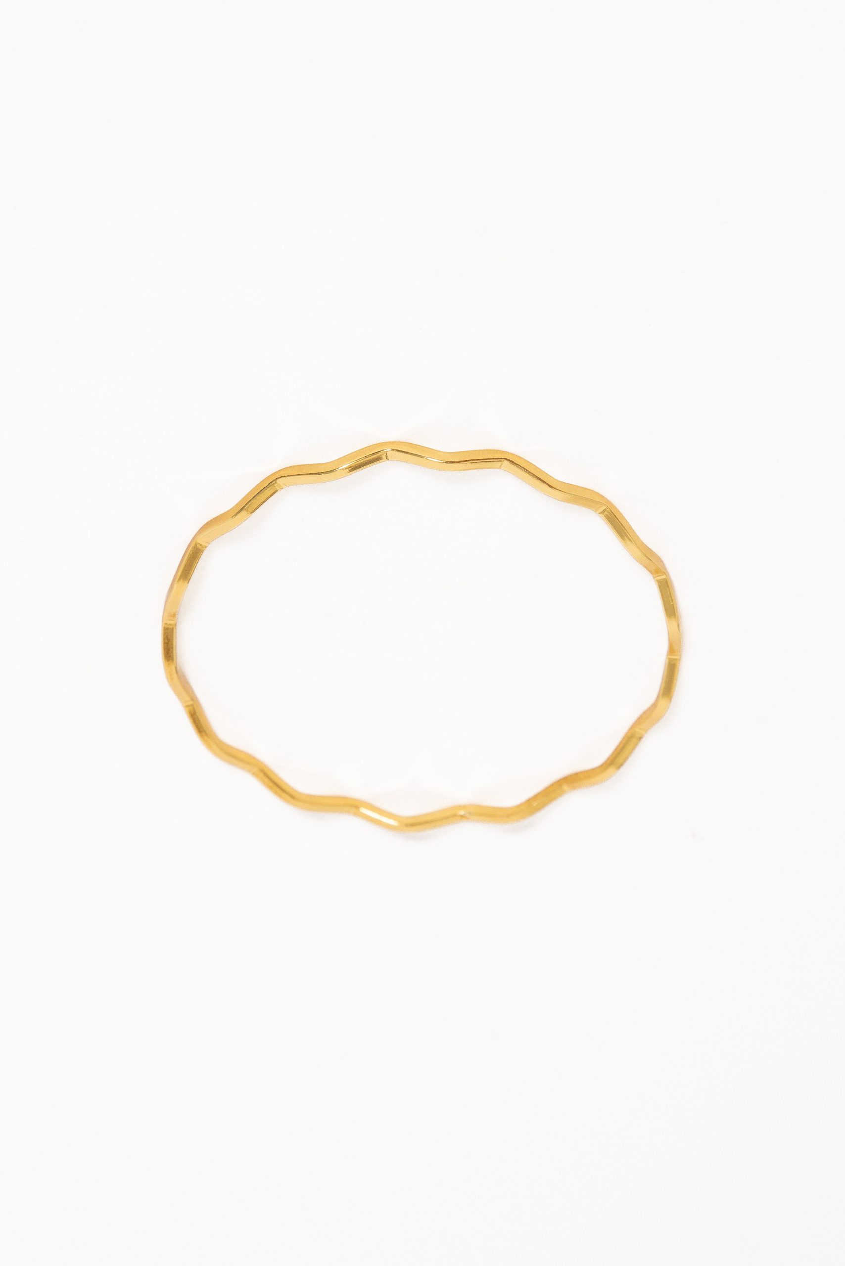Layla Wave Bangle - Gold - Image 2