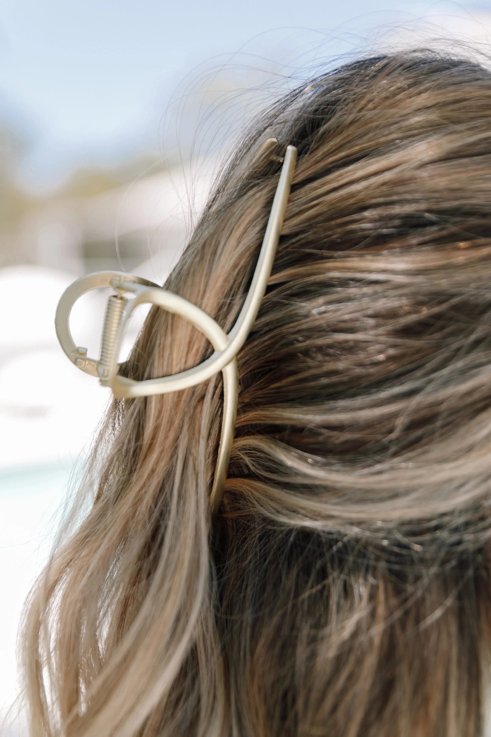 Linda Hair Clip - Gold - Image 2