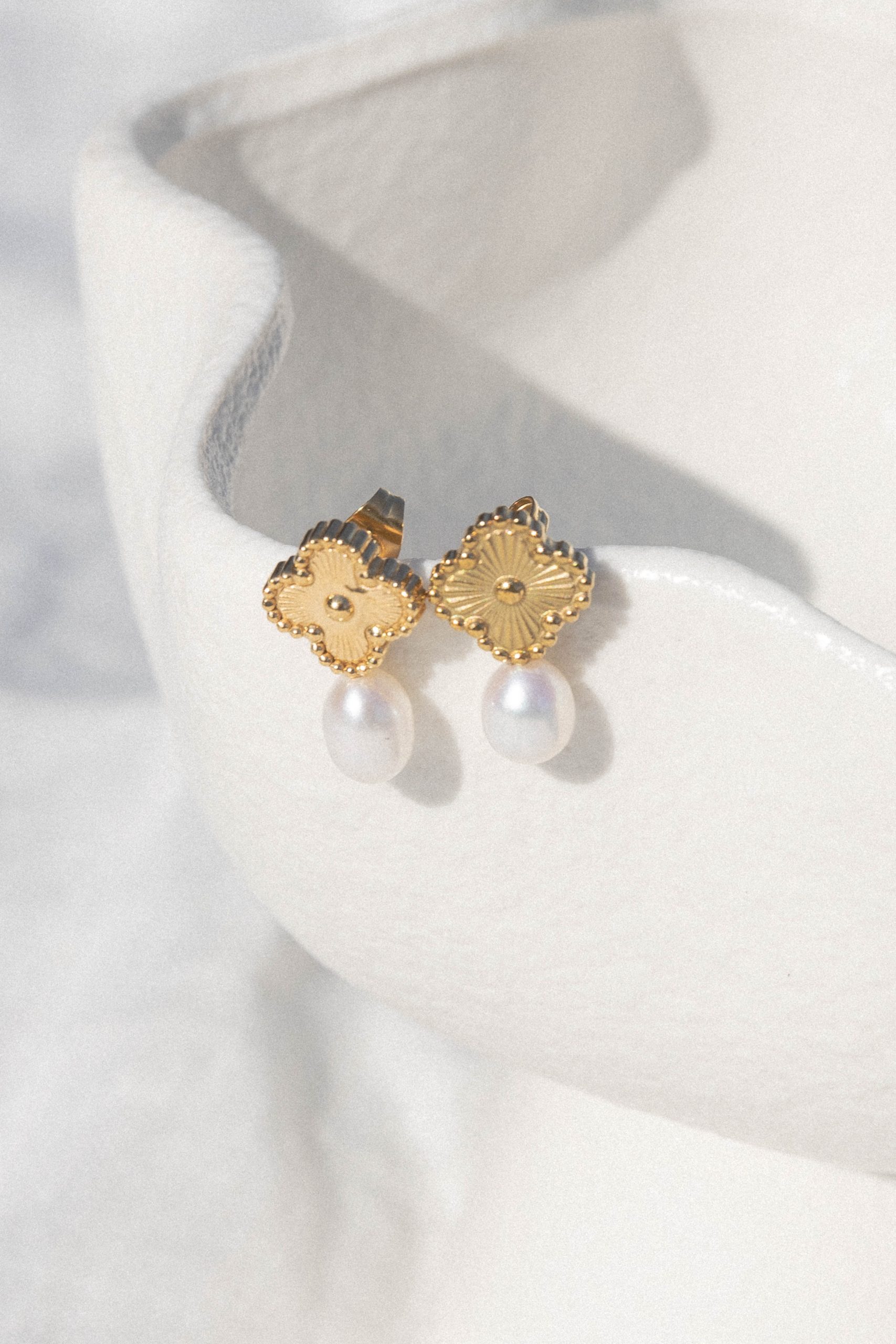 Niccolo Earrings - Gold - Image 2