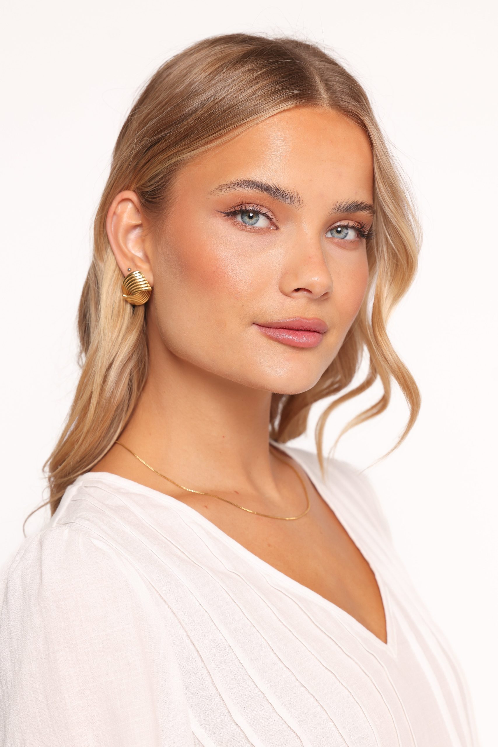 Sinclair Earrings - Gold - Image 5