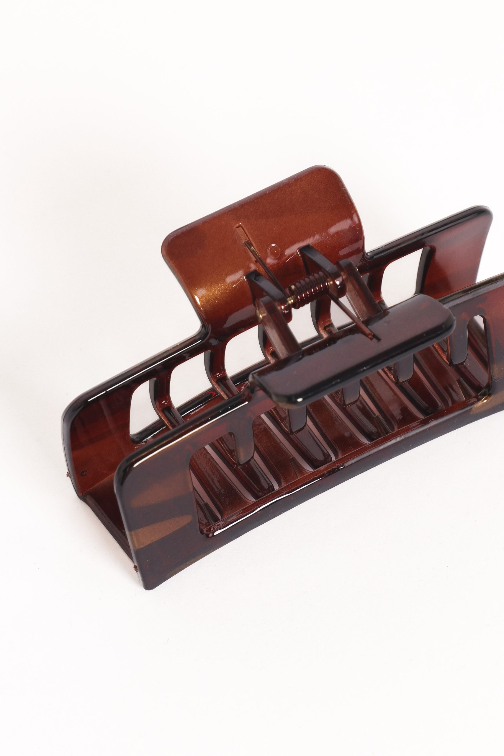 Walker Hair Clip - Brown - Image 4