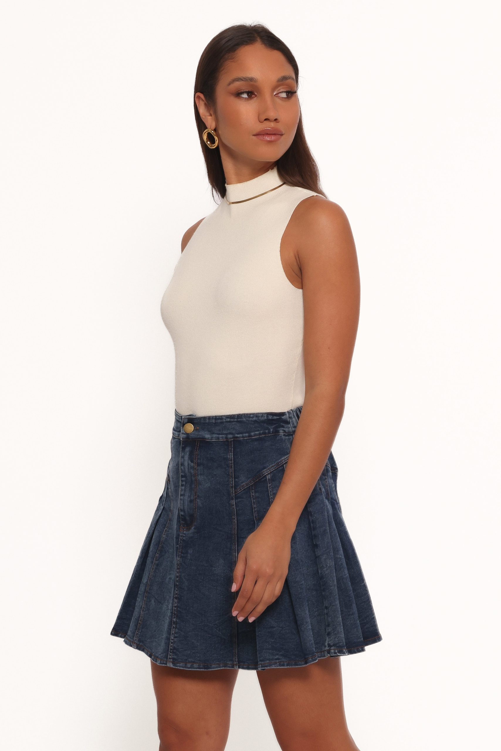 Alek Pleated Mini Skirt - Mid Wash Denim - Image 6