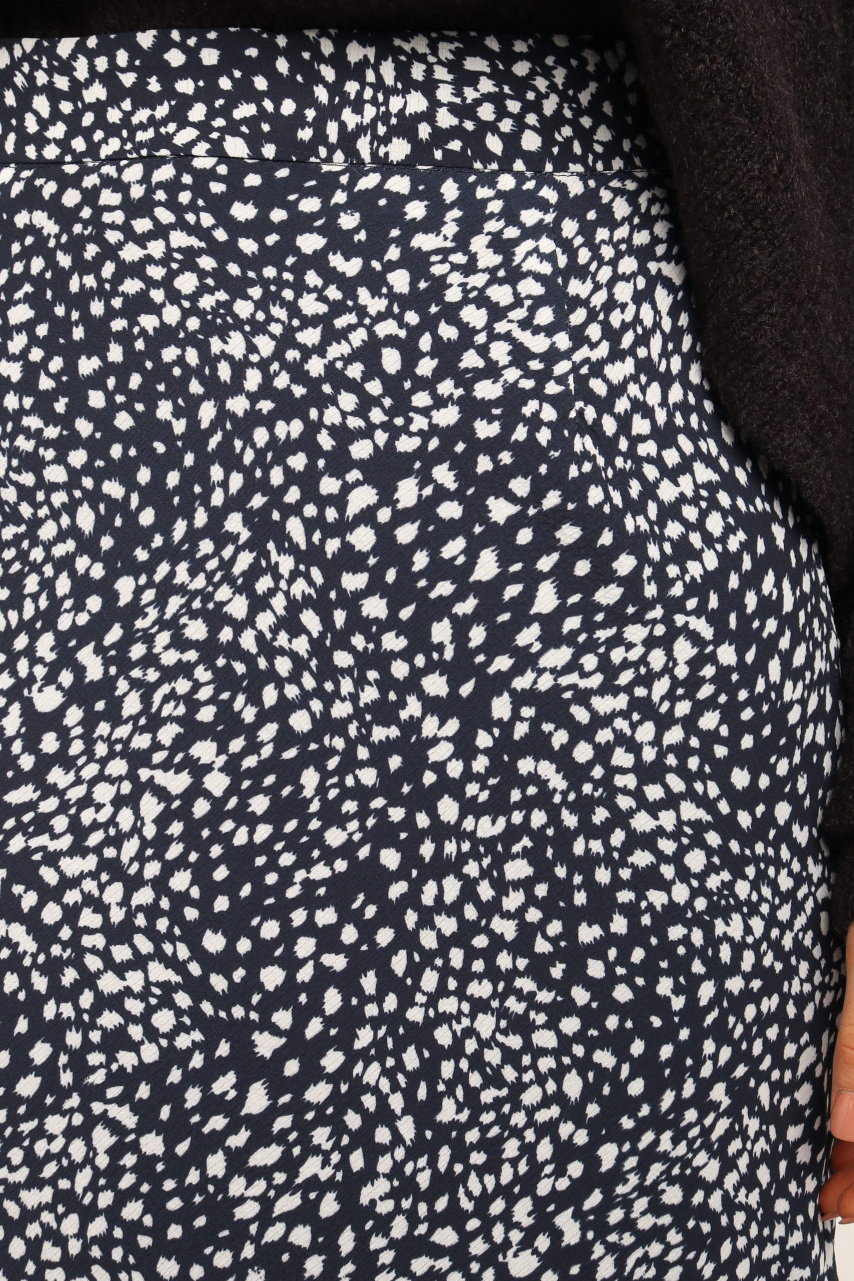 Falco Skirt - Navy - Image 9