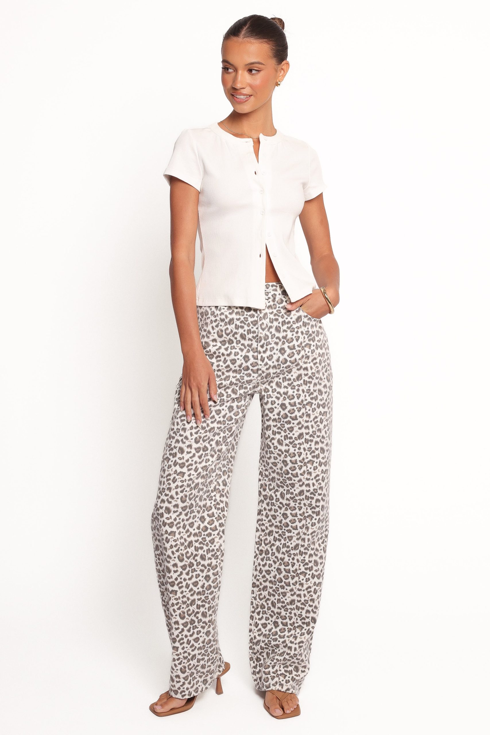 Leila Printed Wide Leg Jean - Leopard - Image 3