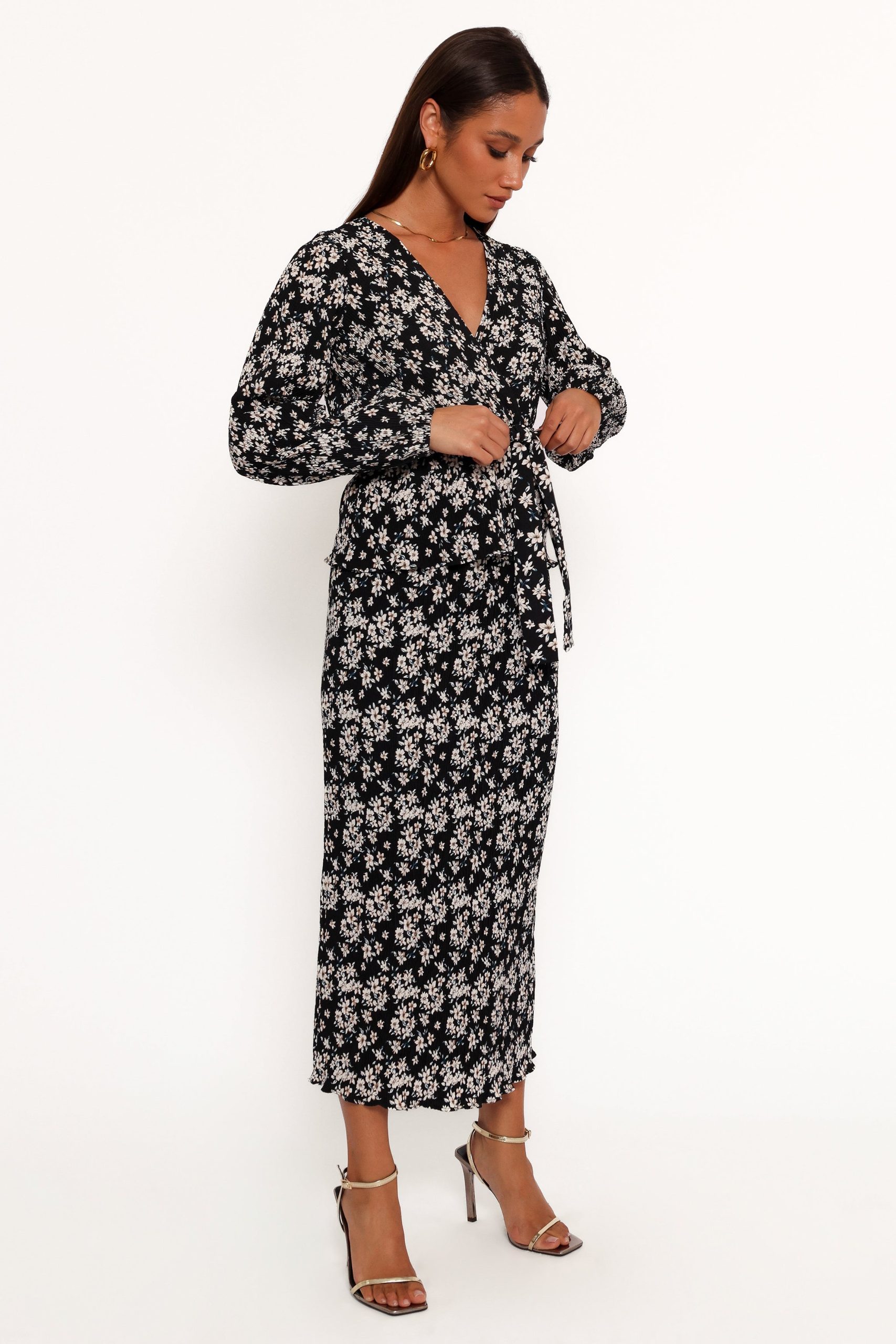 Minelli Pleat Midi Skirt - Black/White Floral - Image 7