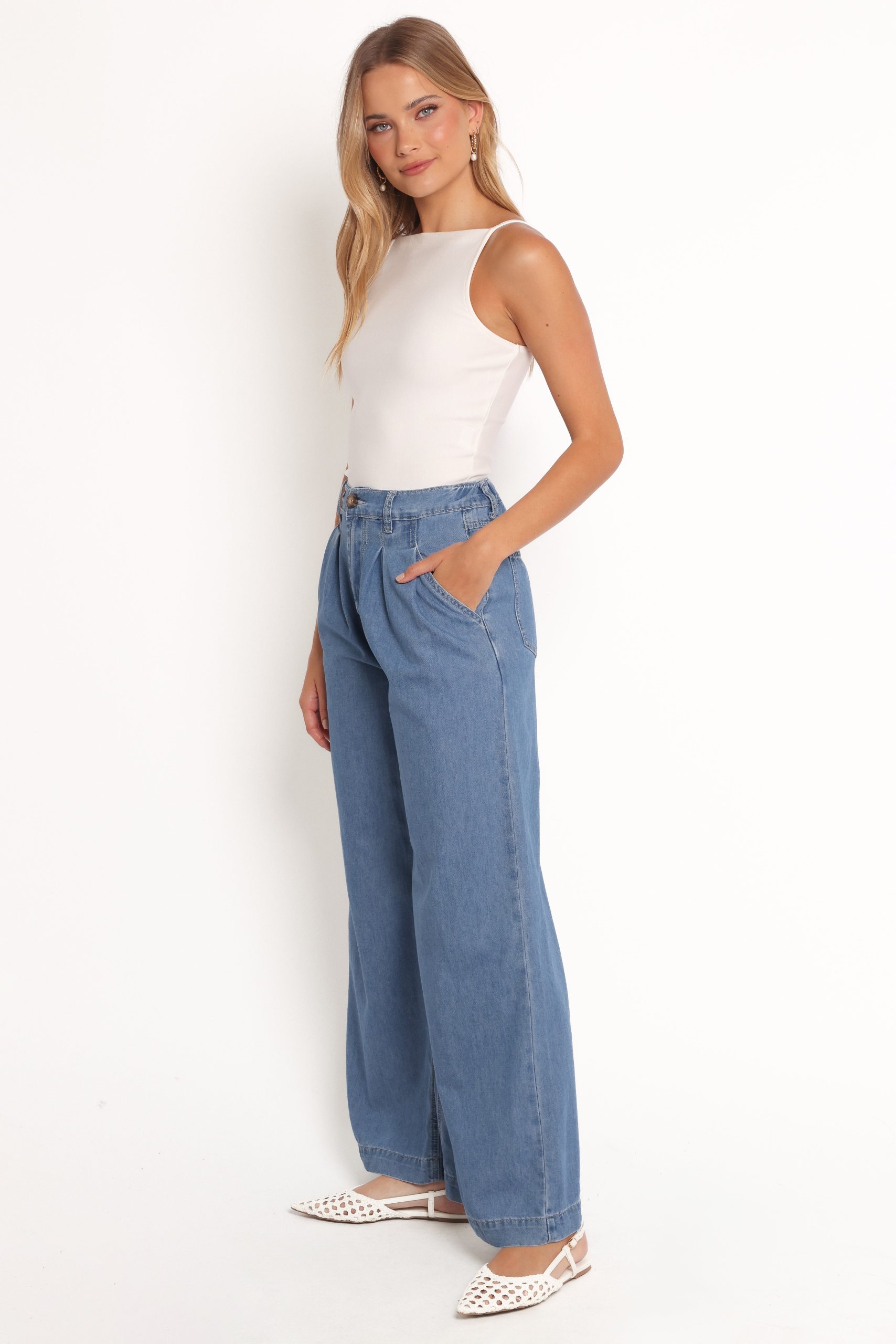 Rosalee Chambray Wide Leg Pant - Medium Denim - Image 5