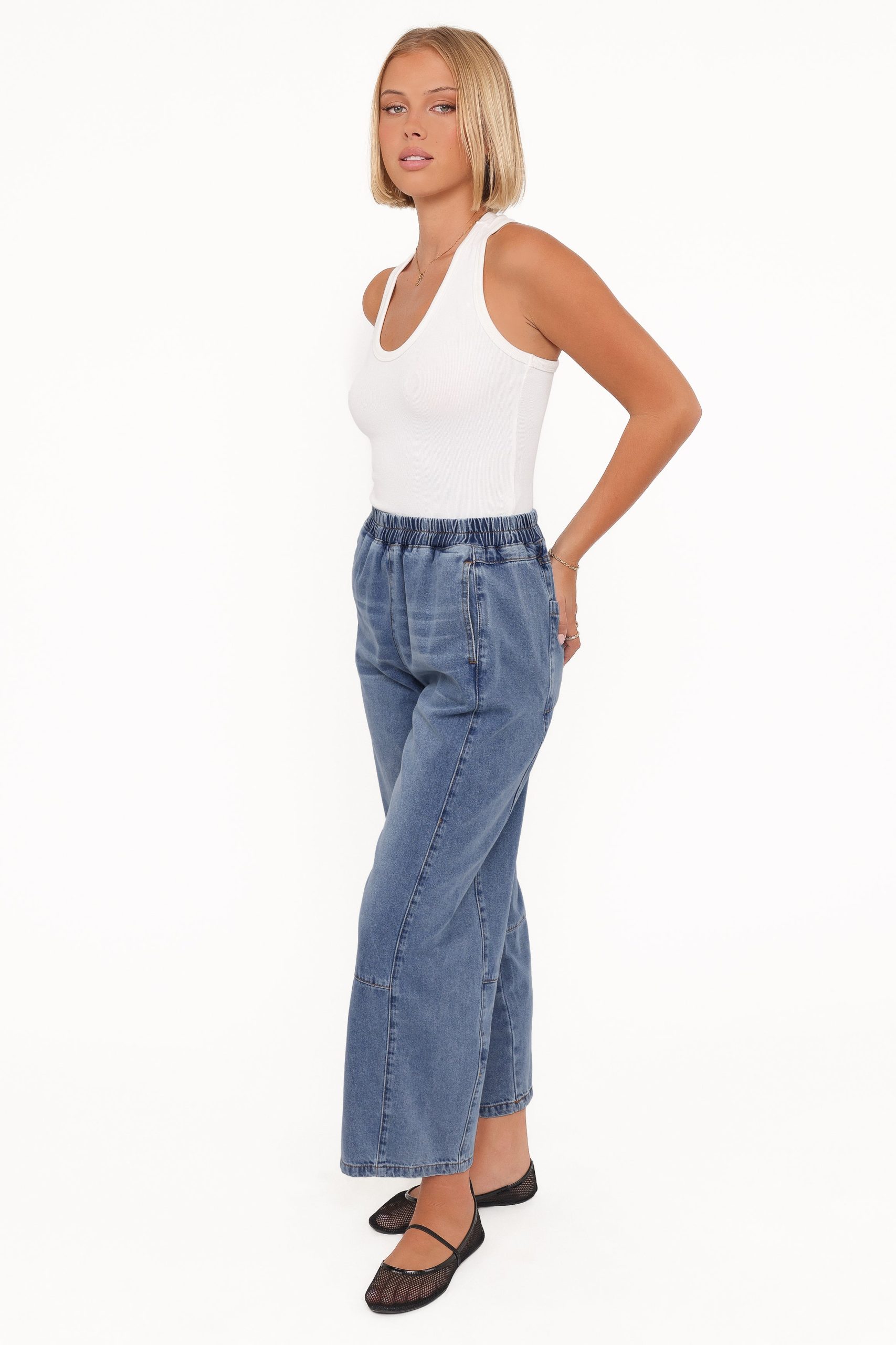 Sophie Cropped Barrel Jean - Medium Wash - Image 5