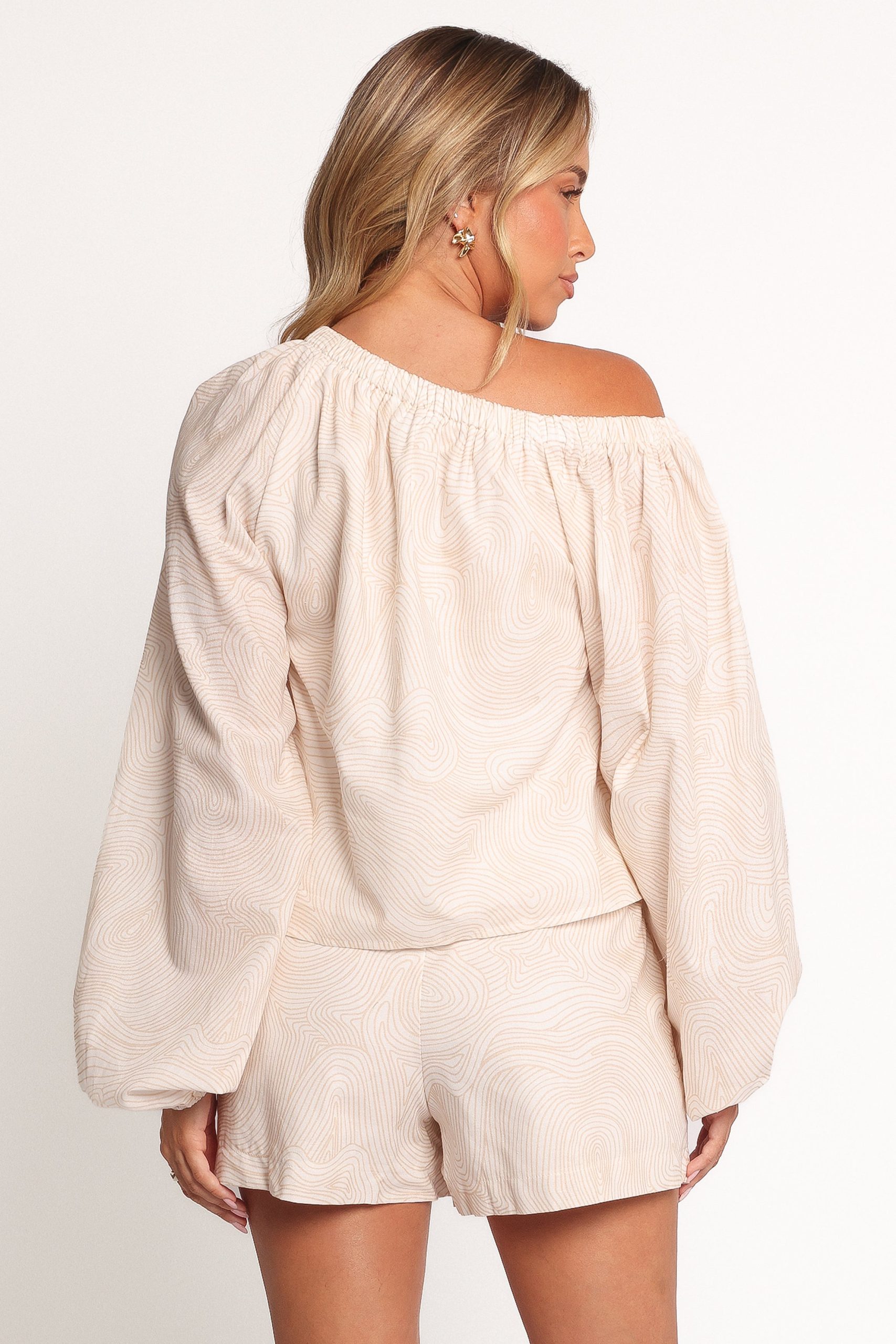 Tuliya High Waist Shorts - Tan Swirl - Image 5