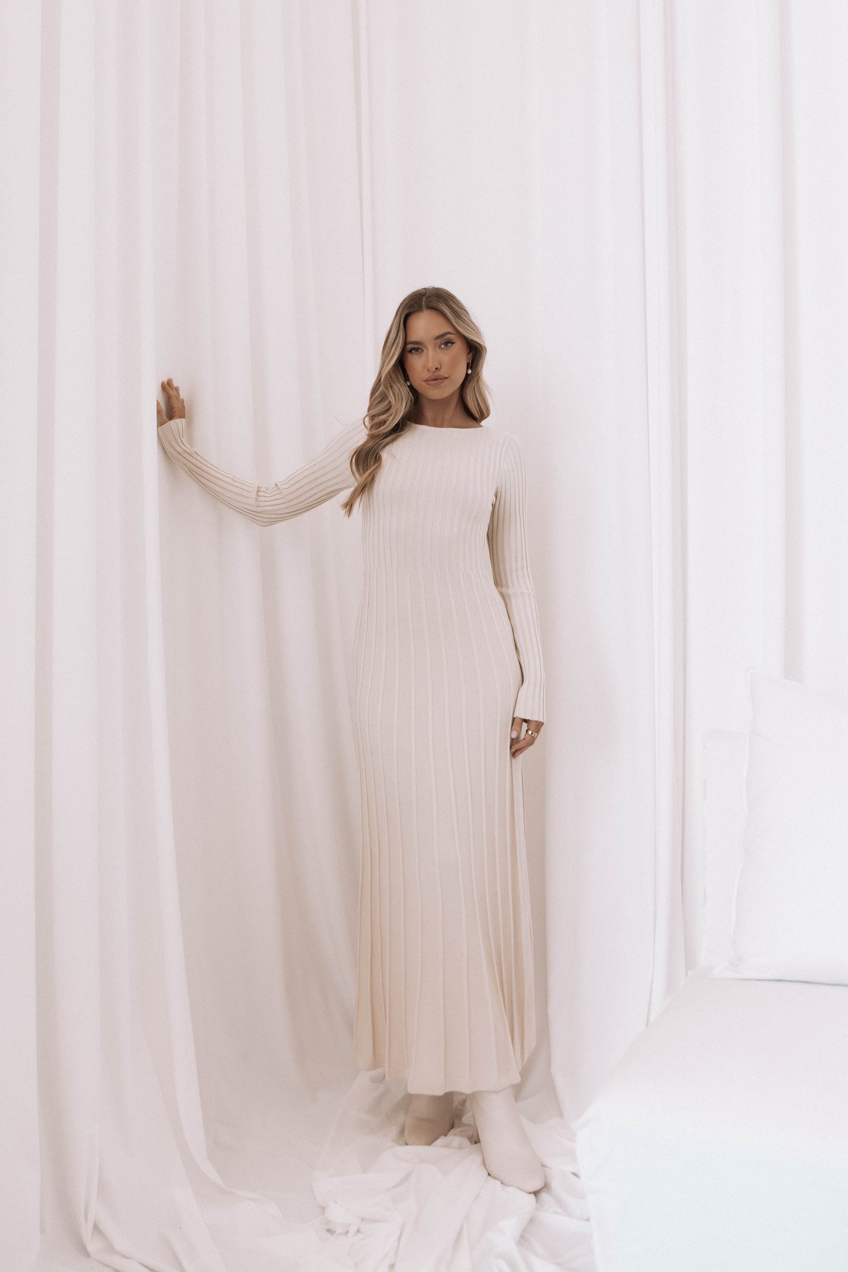 Alison Long Sleeve Maxi Dress - Cream - Image 2