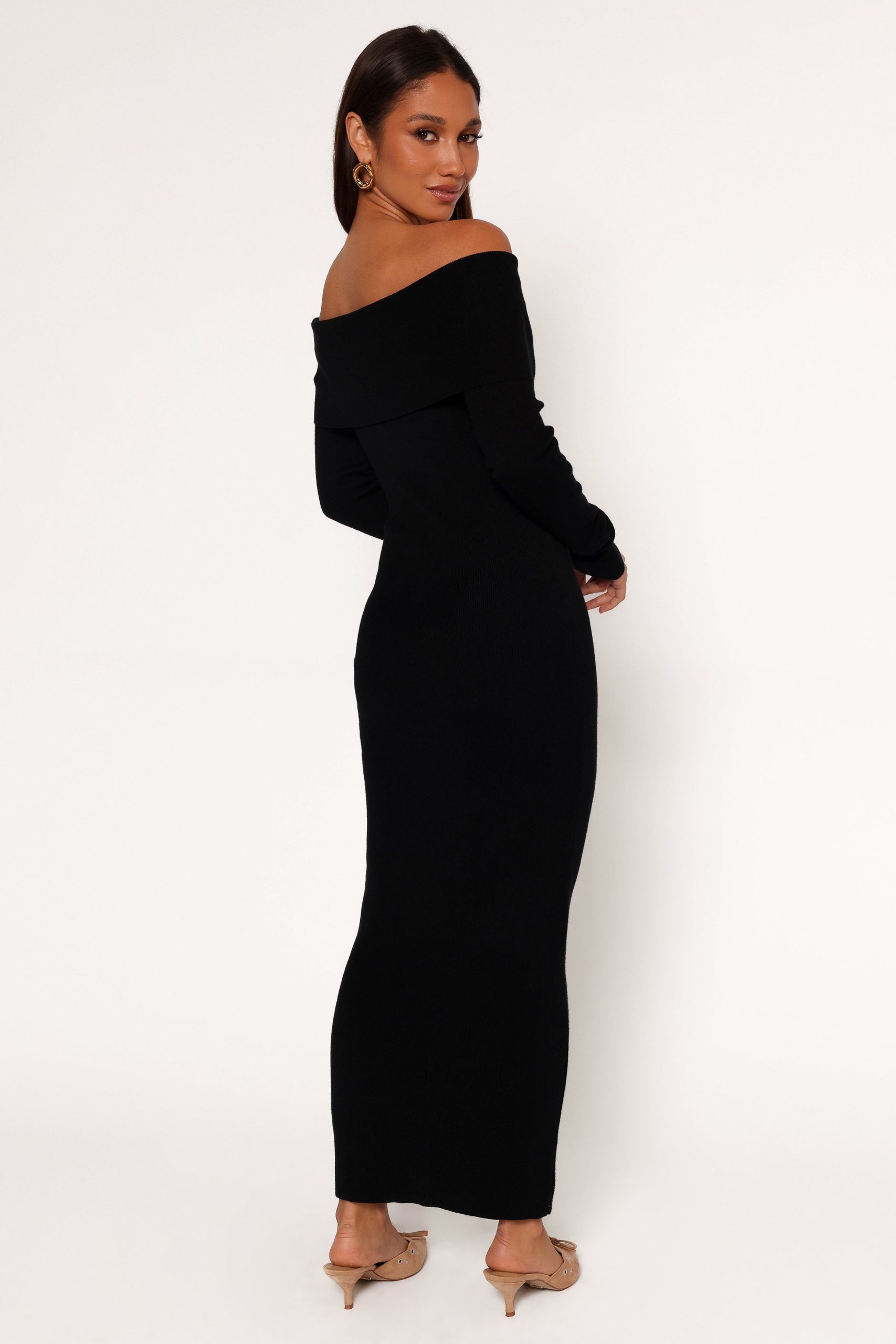 Archie Off the Shoulder Midi Dress - Black - Image 3