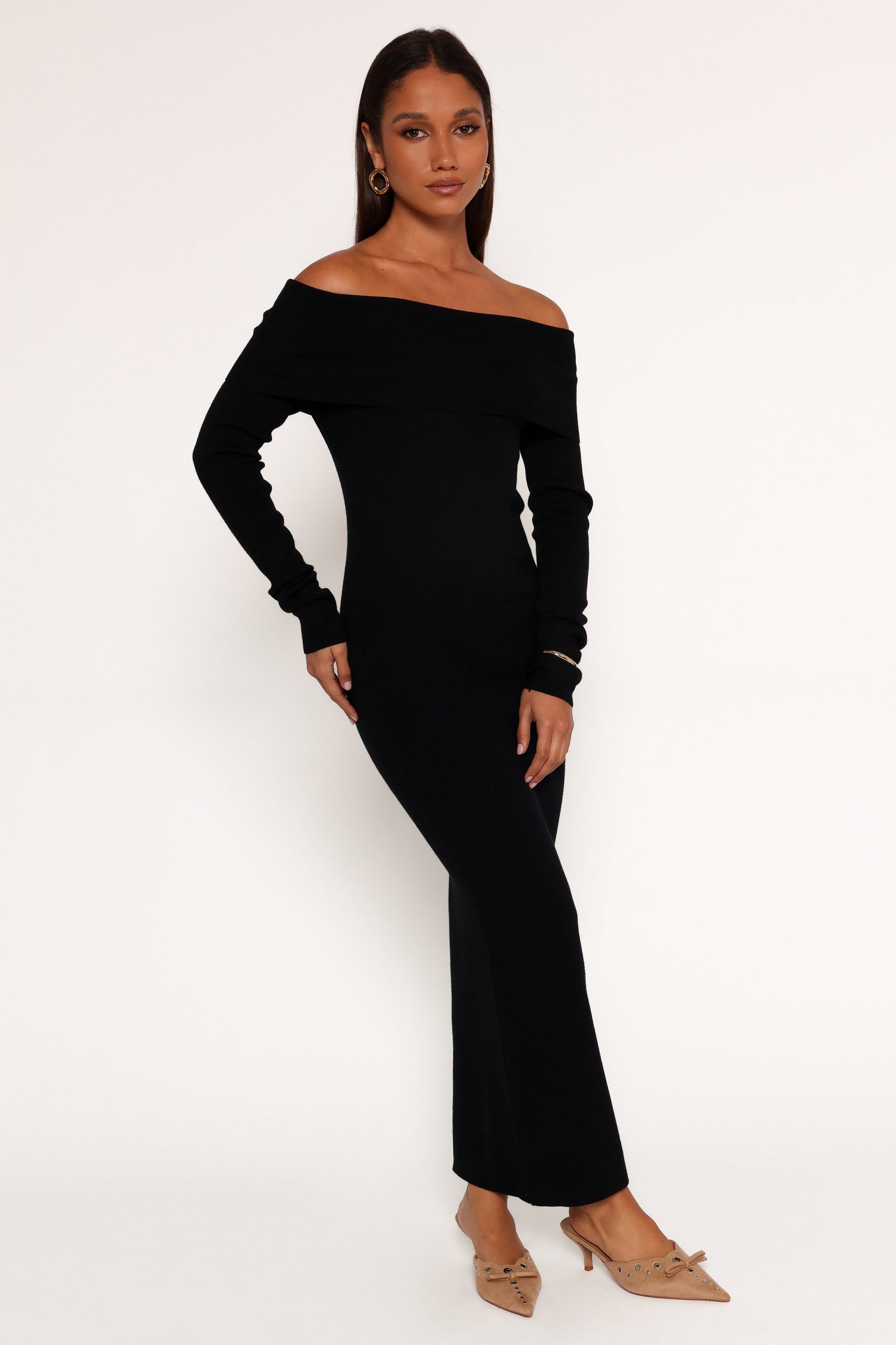 Archie Off the Shoulder Midi Dress - Black - Image 4