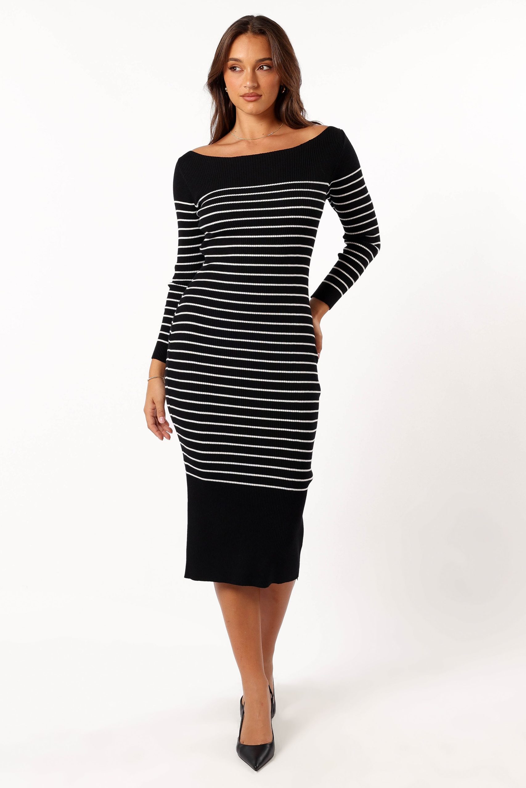 Baxtor Off the Shoulder Midi Dress - White/Black - Image 7