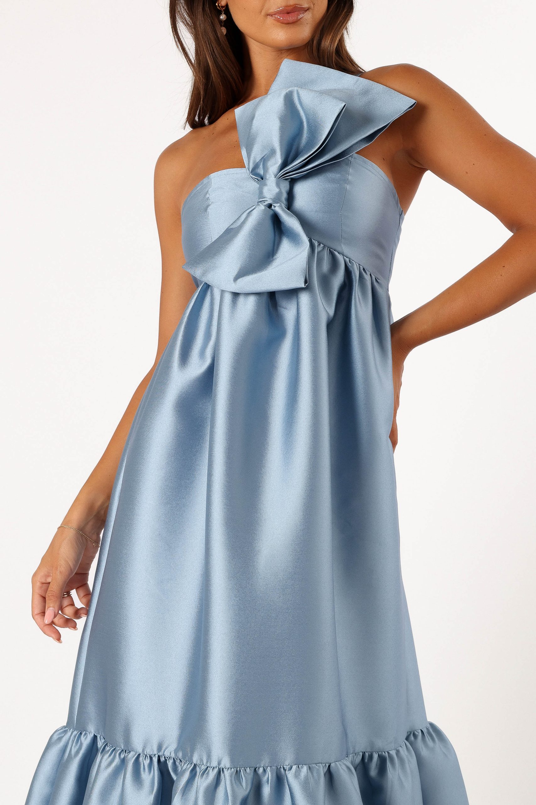 Betina Bow Front Maxi Dress - Blue - Image 3