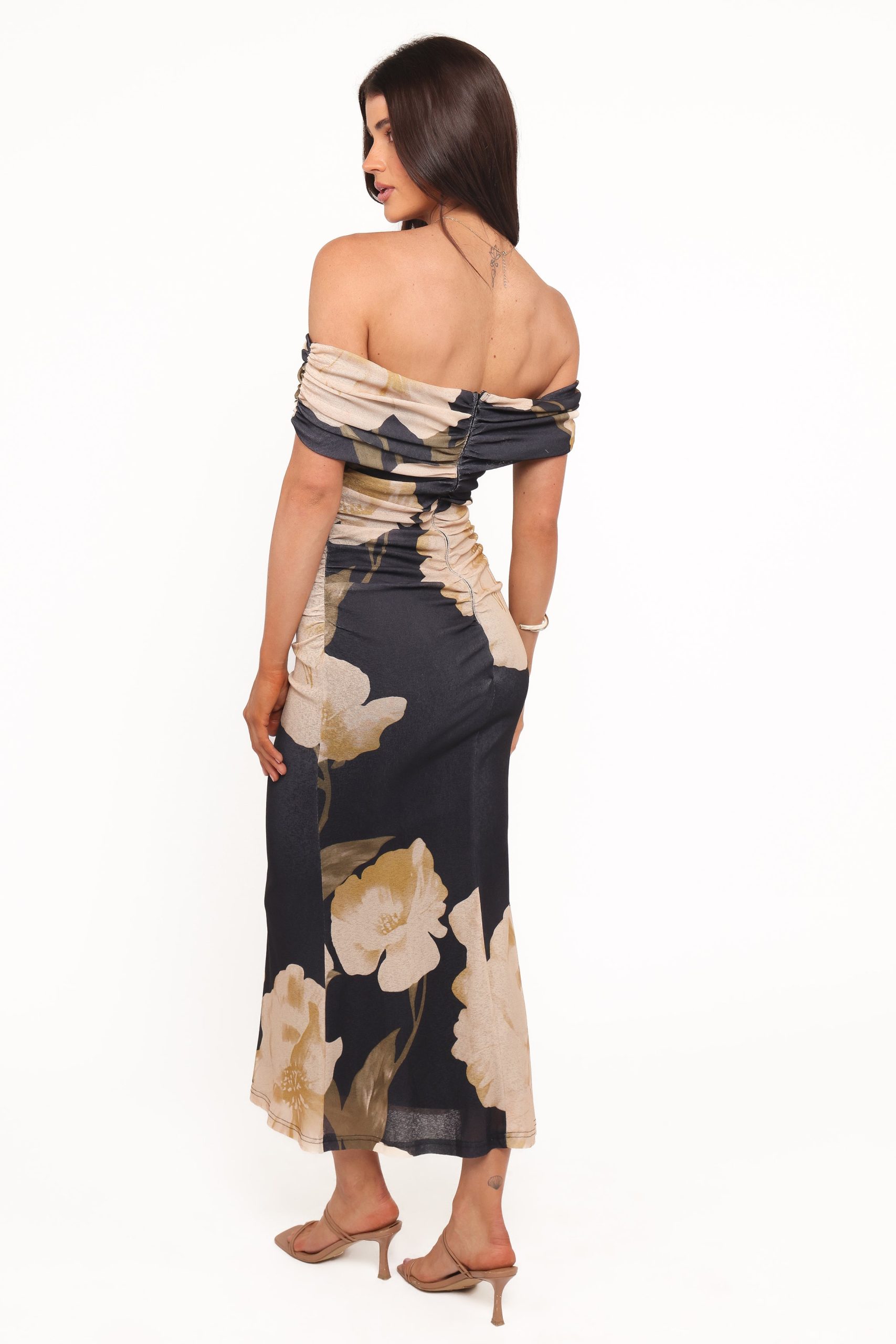 Koda Off Shoulder Midi Dress - Black Floral - Image 4