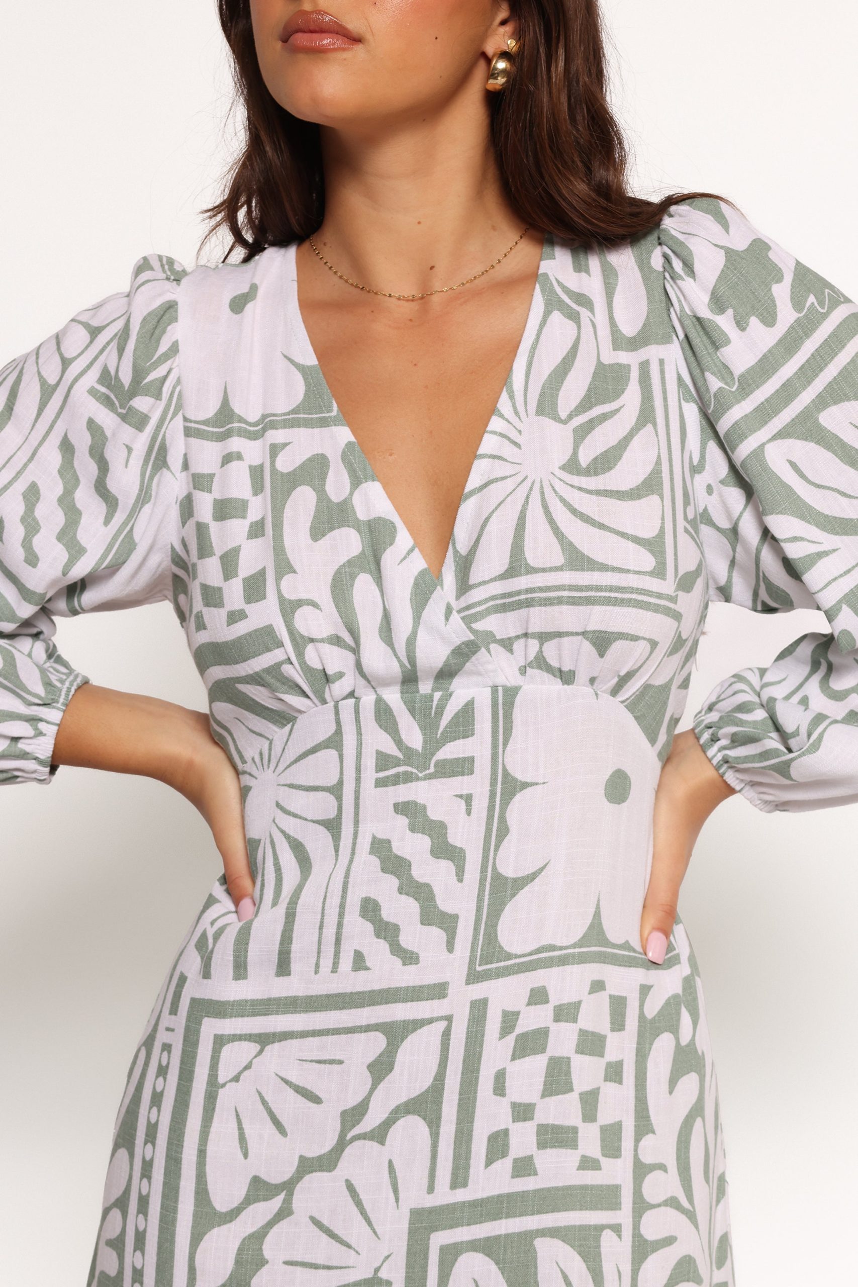 Kolby Long Sleeve Midi Dress - Sage Print - Image 4
