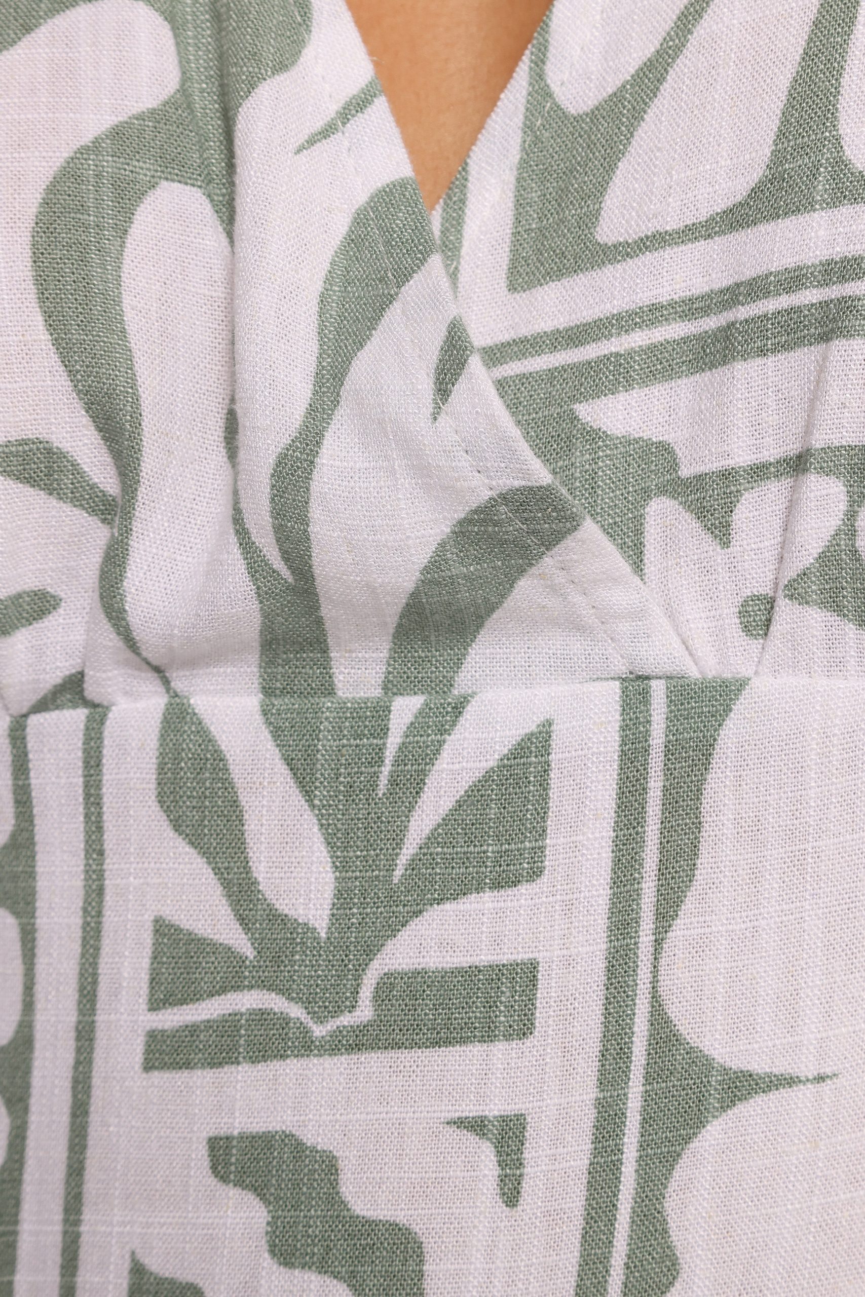 Kolby Long Sleeve Midi Dress - Sage Print - Image 9