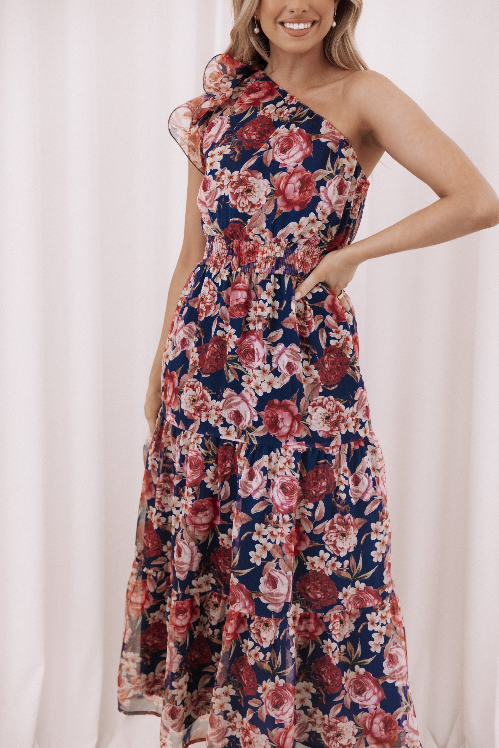 Layley One Shoulder Maxi Dress - Navy Floral - Image 3