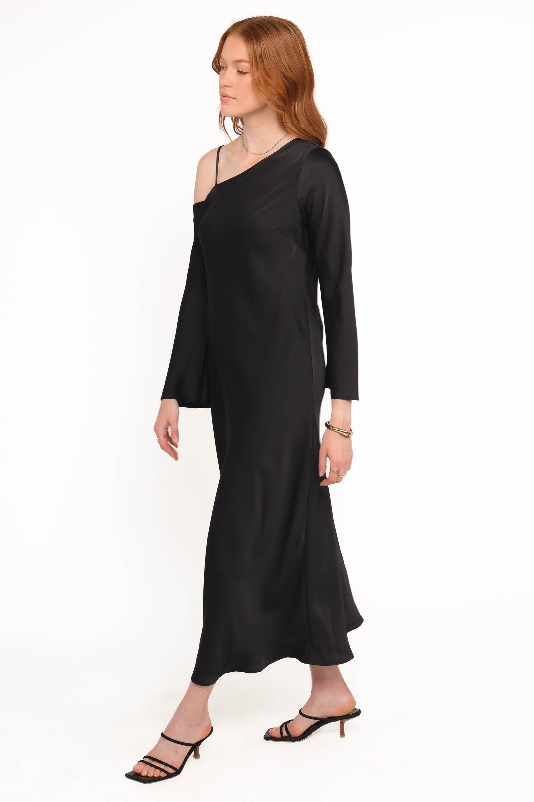 Lindra Maxi Dress - Black - Image 3
