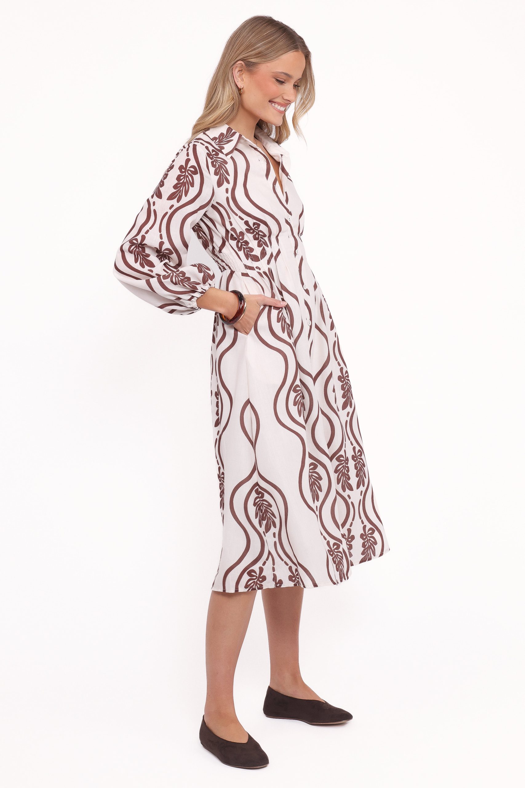 Lira Long Sleeve Midi Dress - Brown Print - Image 3