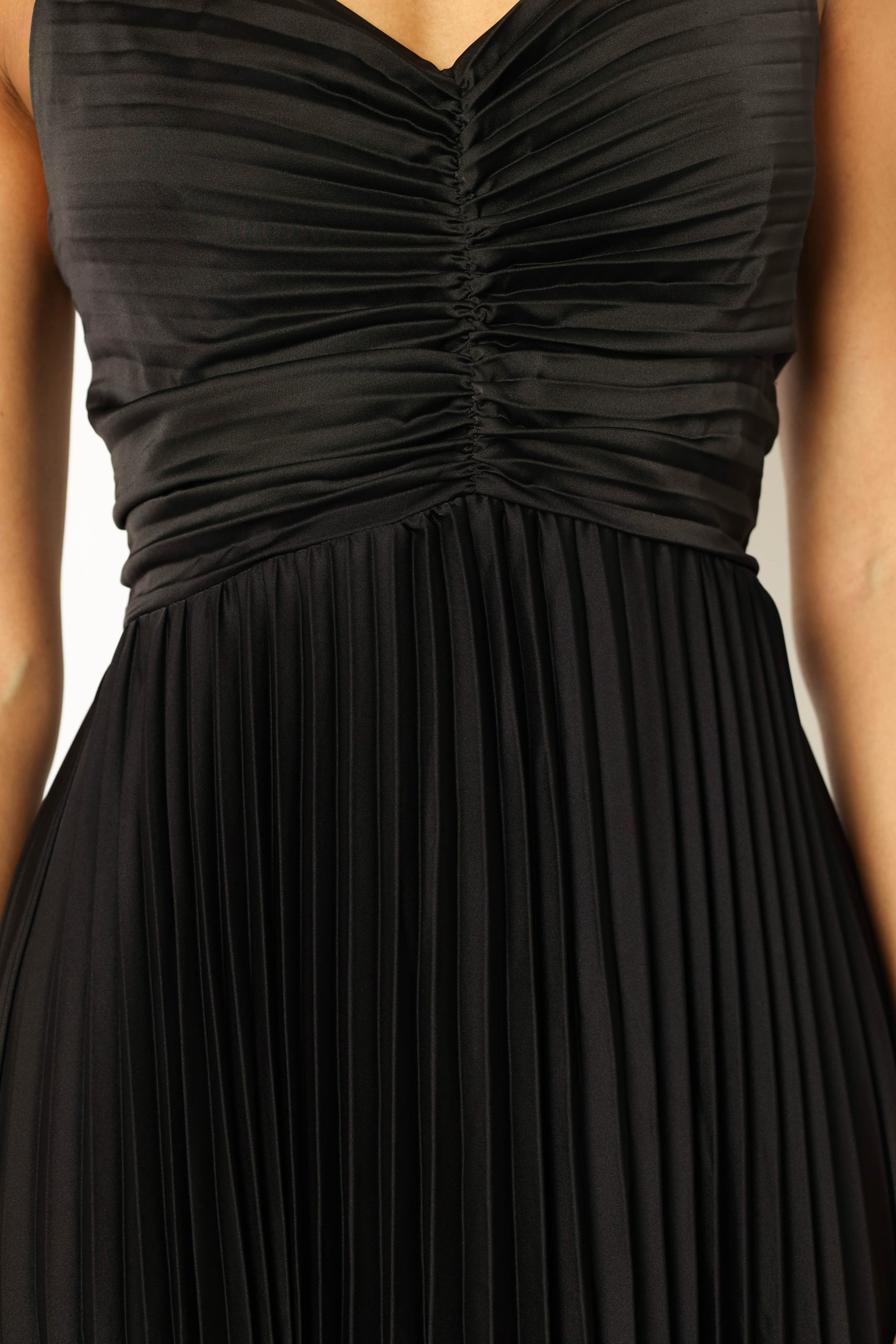 Naira Pleated Maxi Dress - Black - Image 10