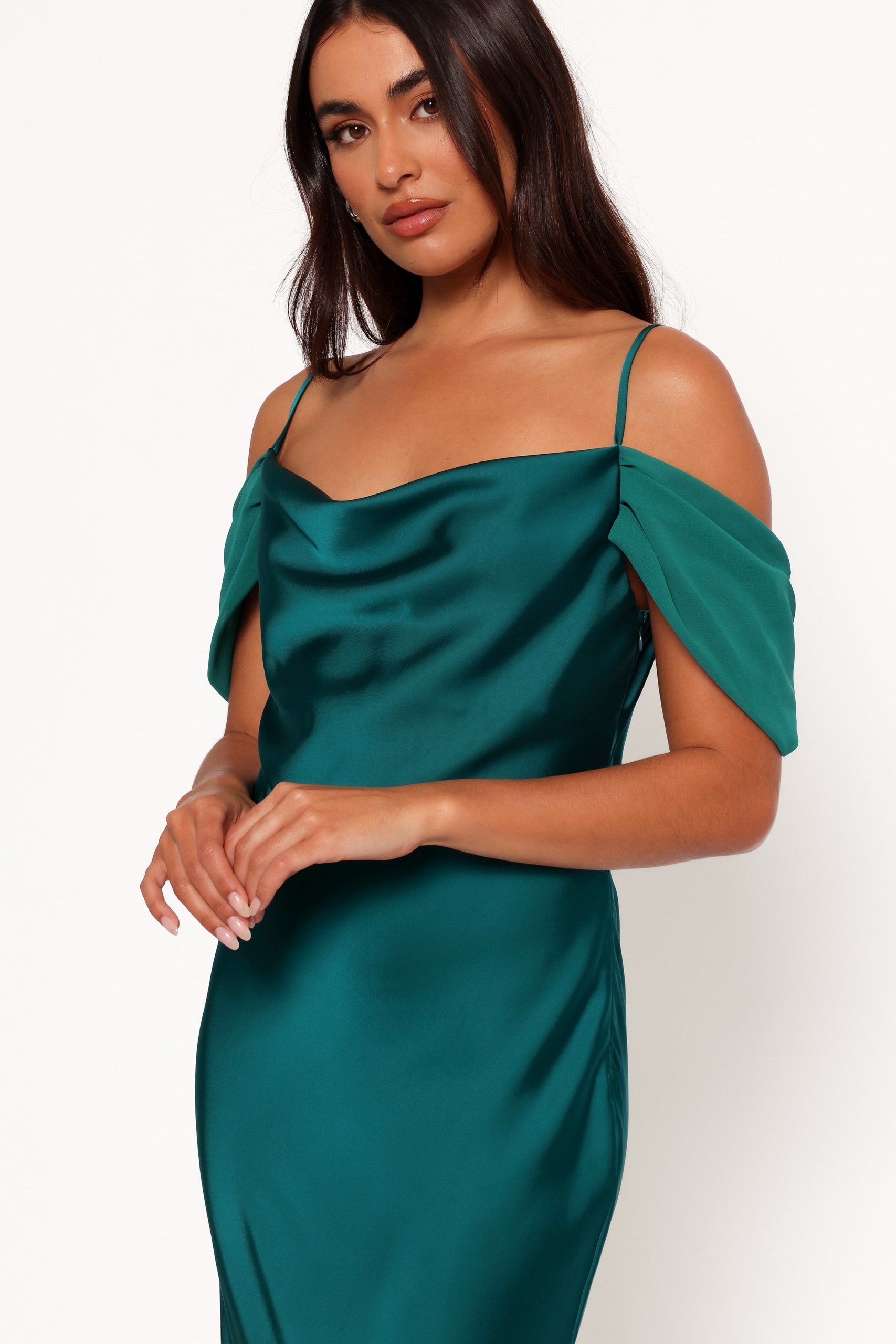 Reyna Off Shoulder Maxi Dress - Emerald Green - Image 4