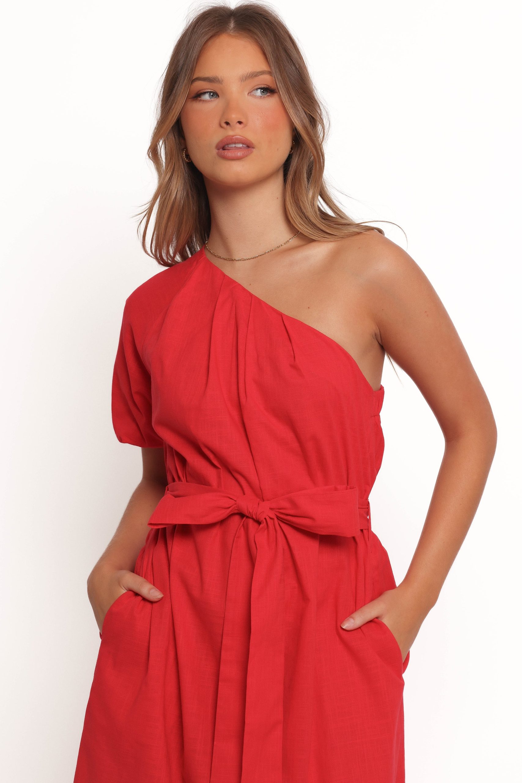 Roma One Shoulder Midi Dress - Red - Image 4
