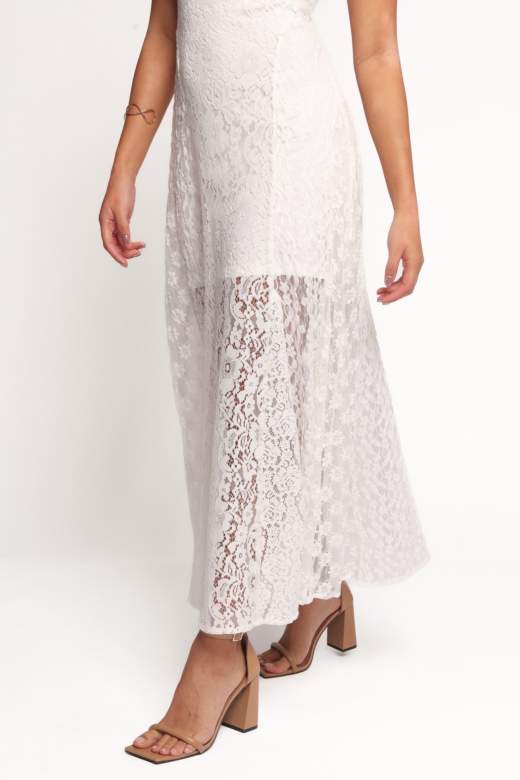 Varia Lace Maxi Dress - White - Image 4