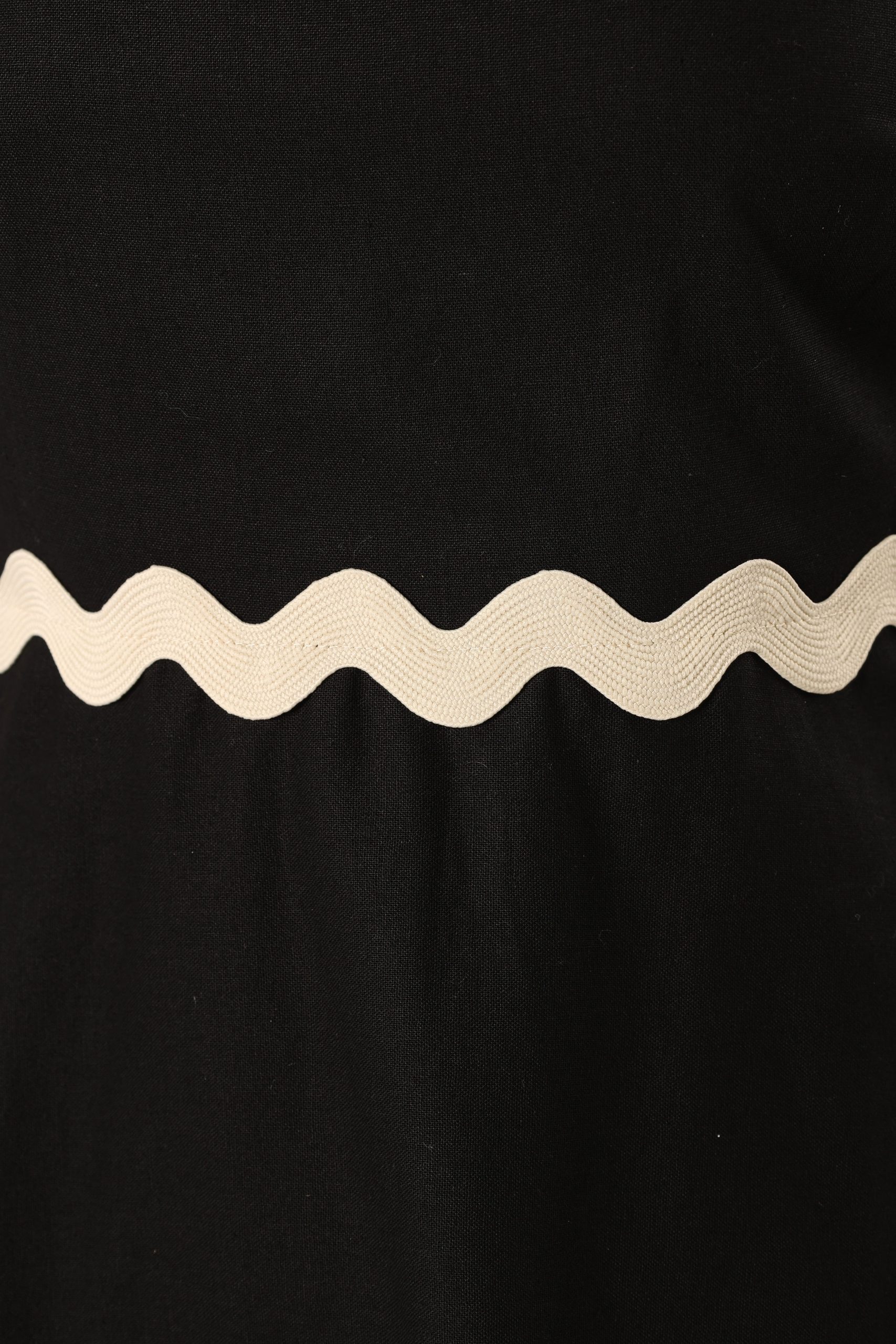 Yana Maxi Dress - Black Cream - Image 7