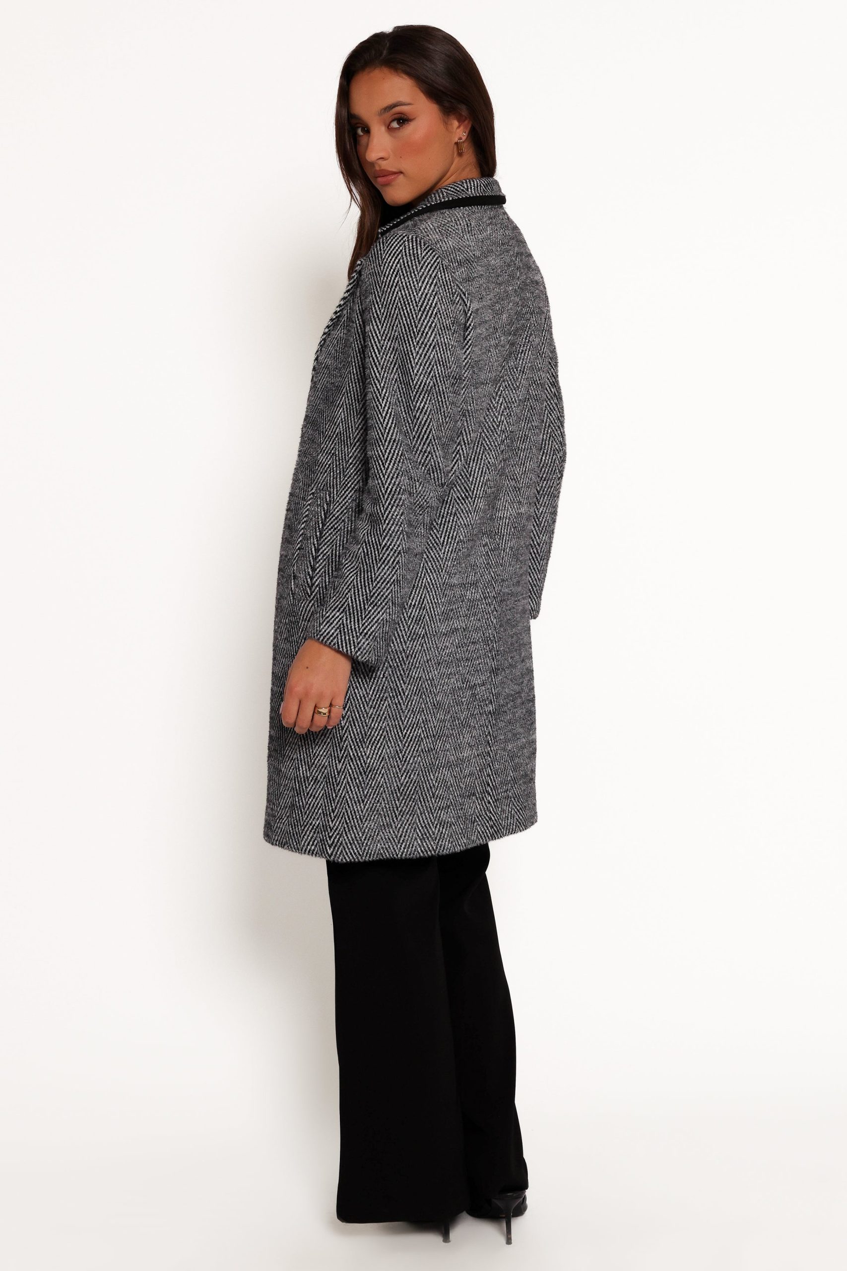 Nicoletta Single Button Herringbone Coat - Black - Image 7