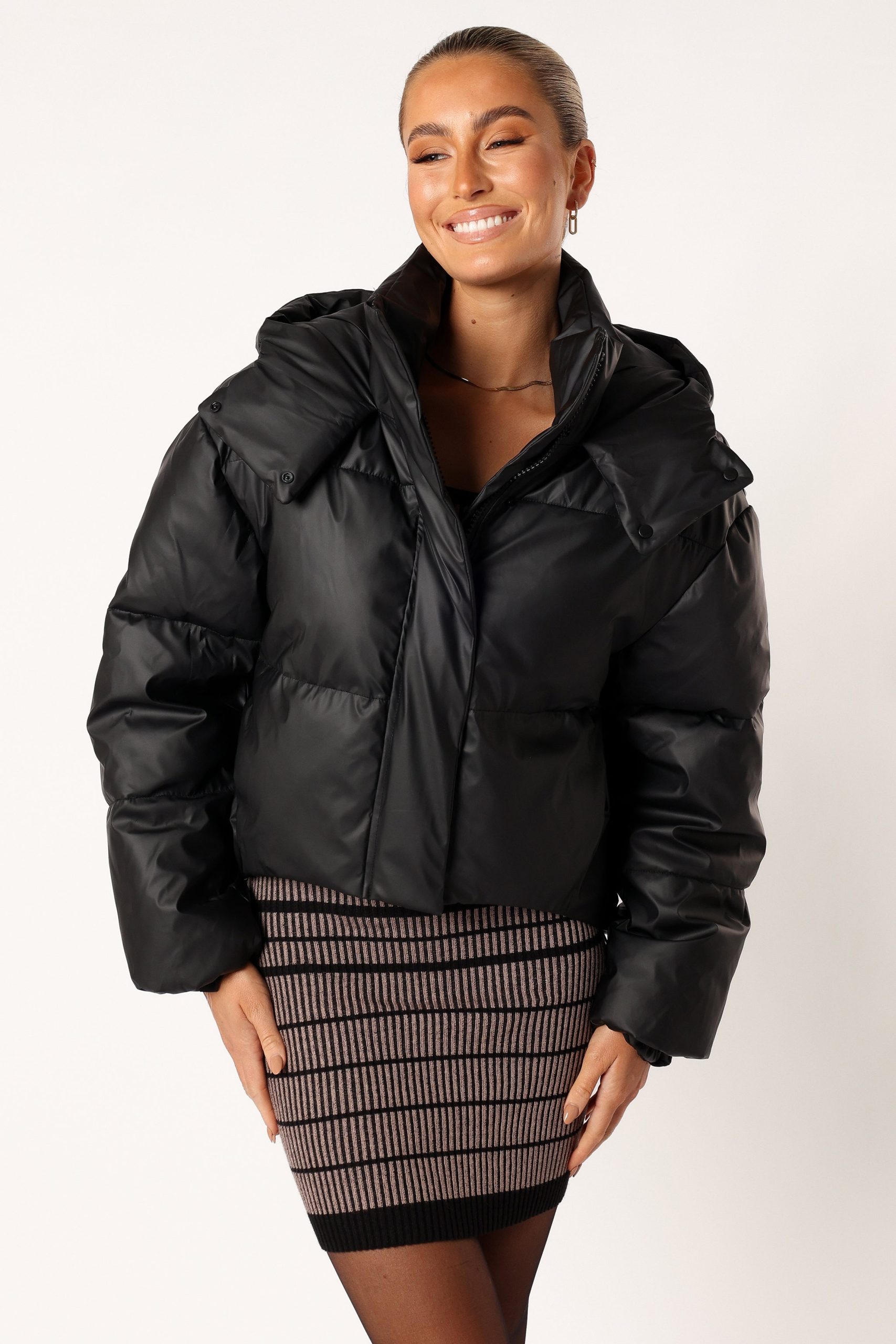 Tania Puffer Jacket - Black - Image 8