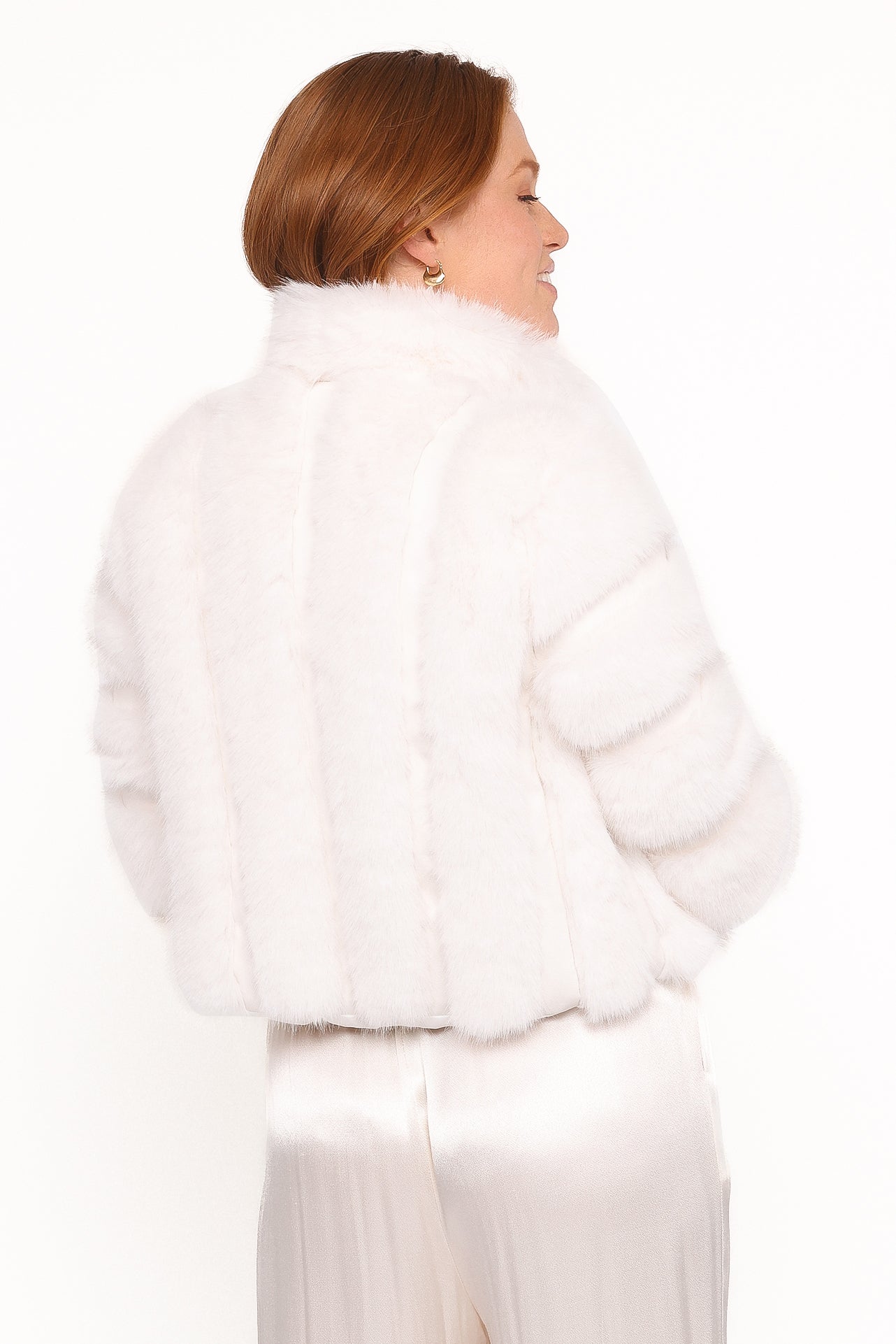 Velma Channel Faux Fur Jacket - Cream - Image 4