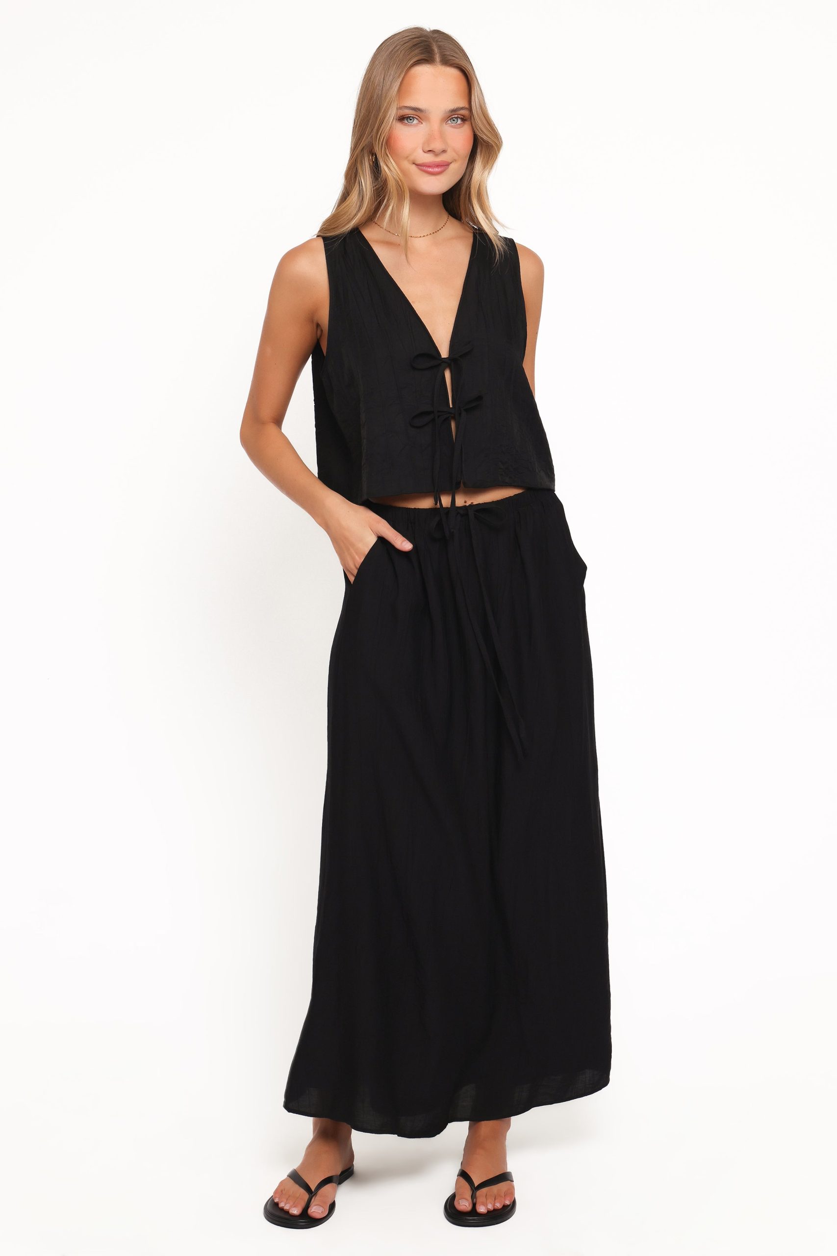 Captie Skirt Set - Black - Image 6