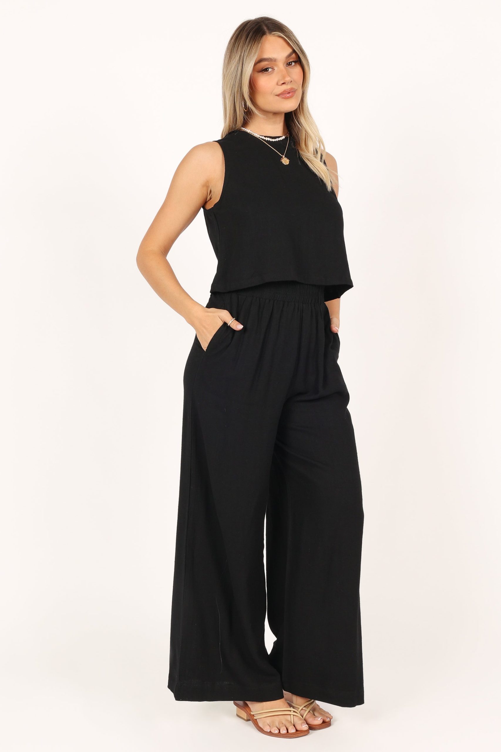Marnie Set - Black - Image 7