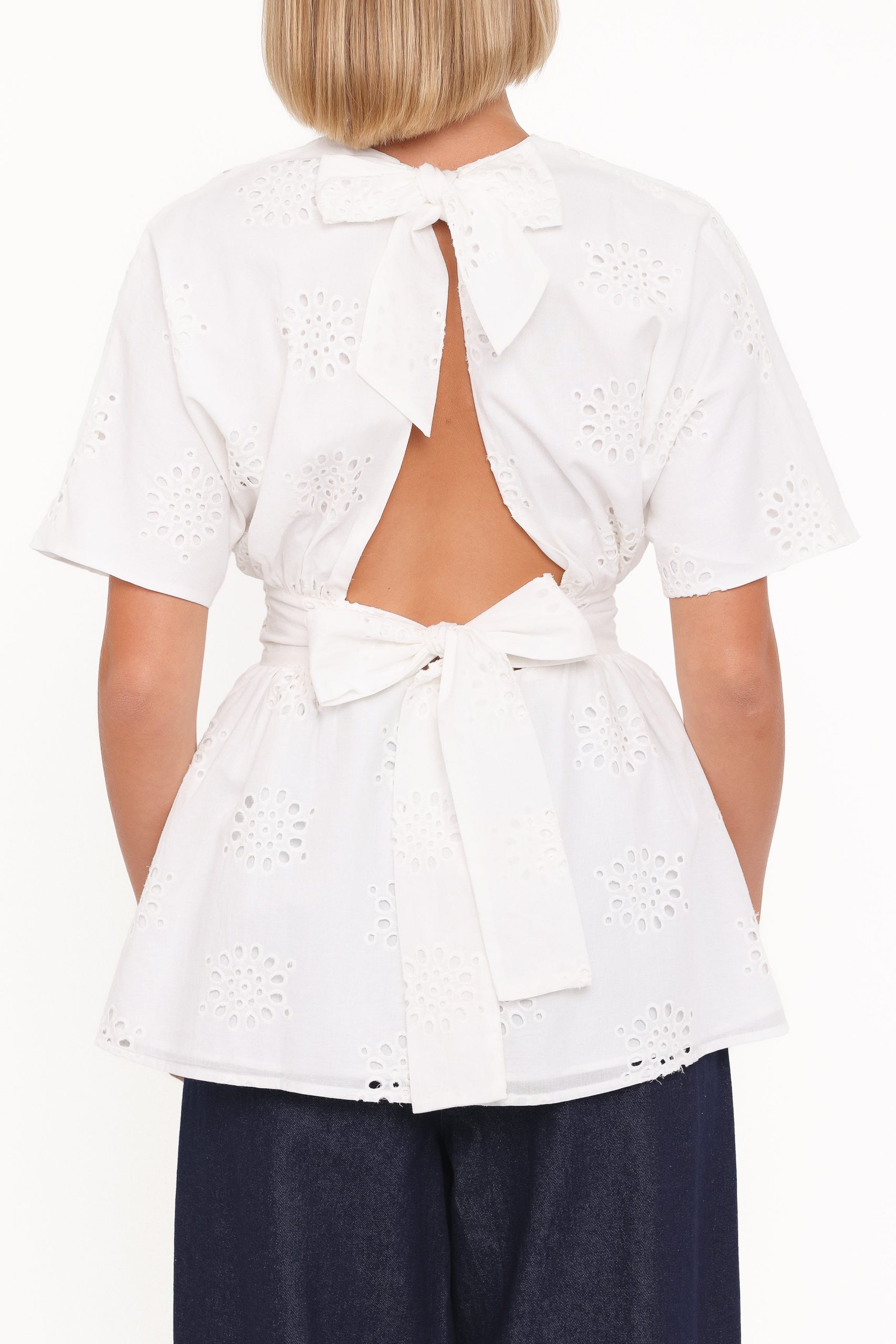 Carmel Tie Back Tunic Top - White Embroidery - Image 3