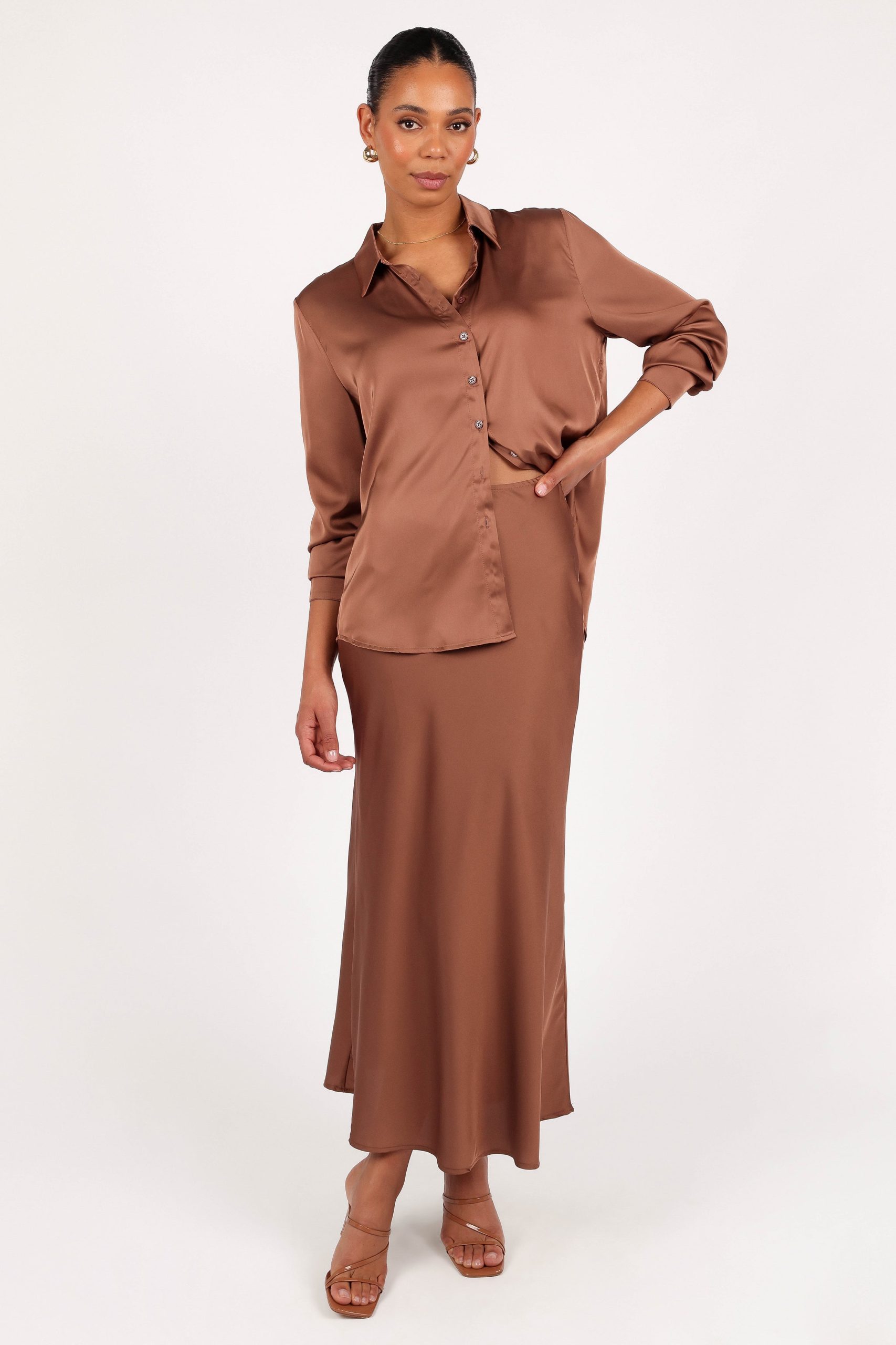 Narissa Satin Shirt - Banksia Brown - Image 7