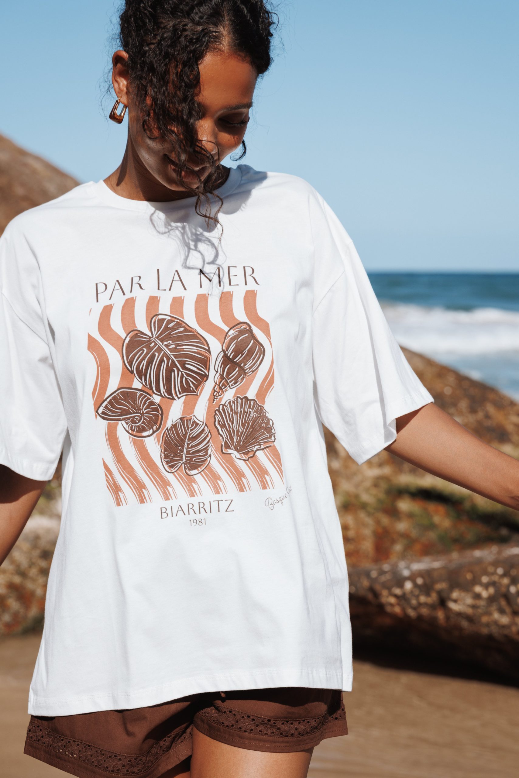 Par La Mer Tee - White - Image 8