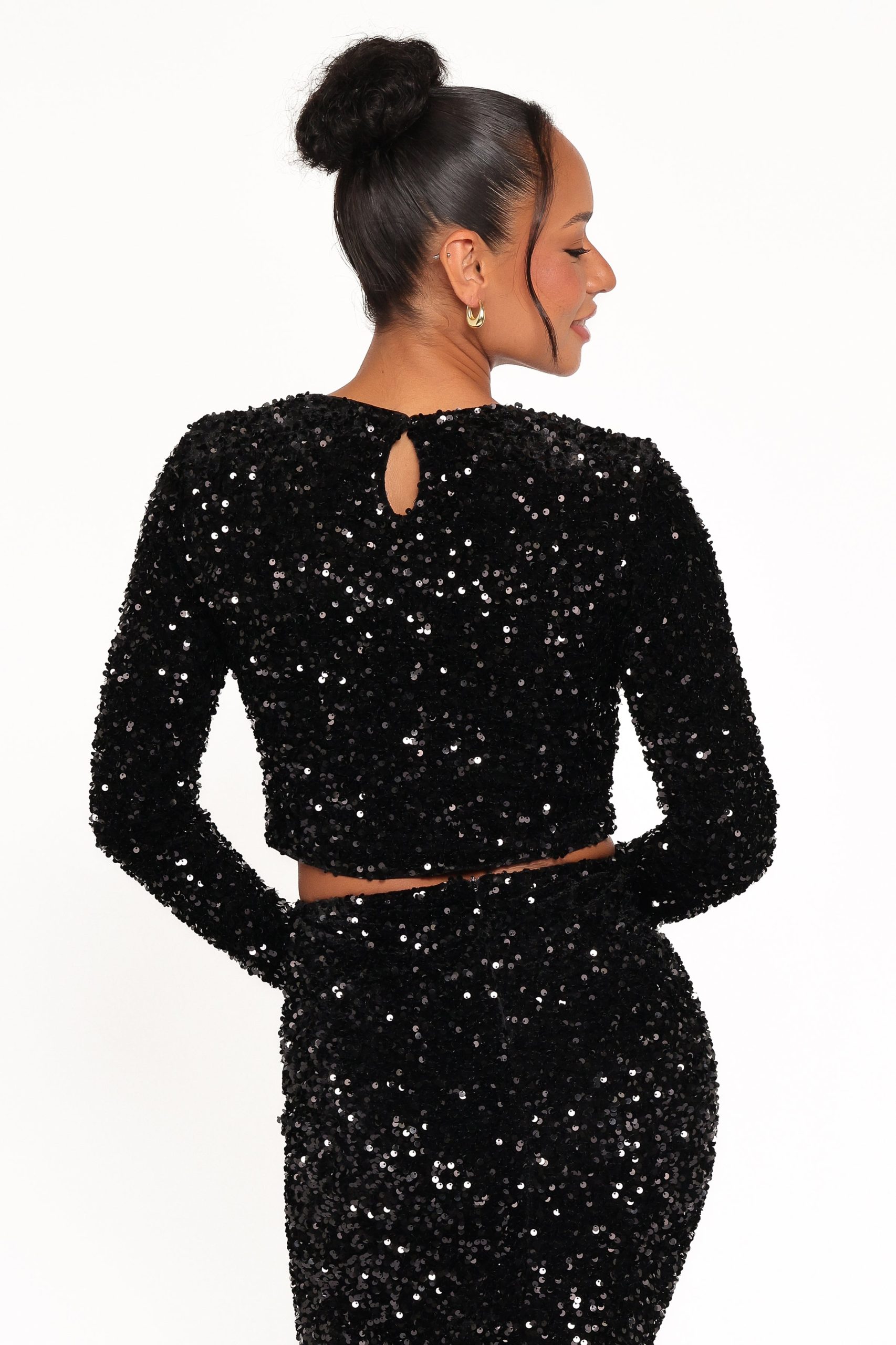 Quinne Cropped Sequin Top - Black - Image 5