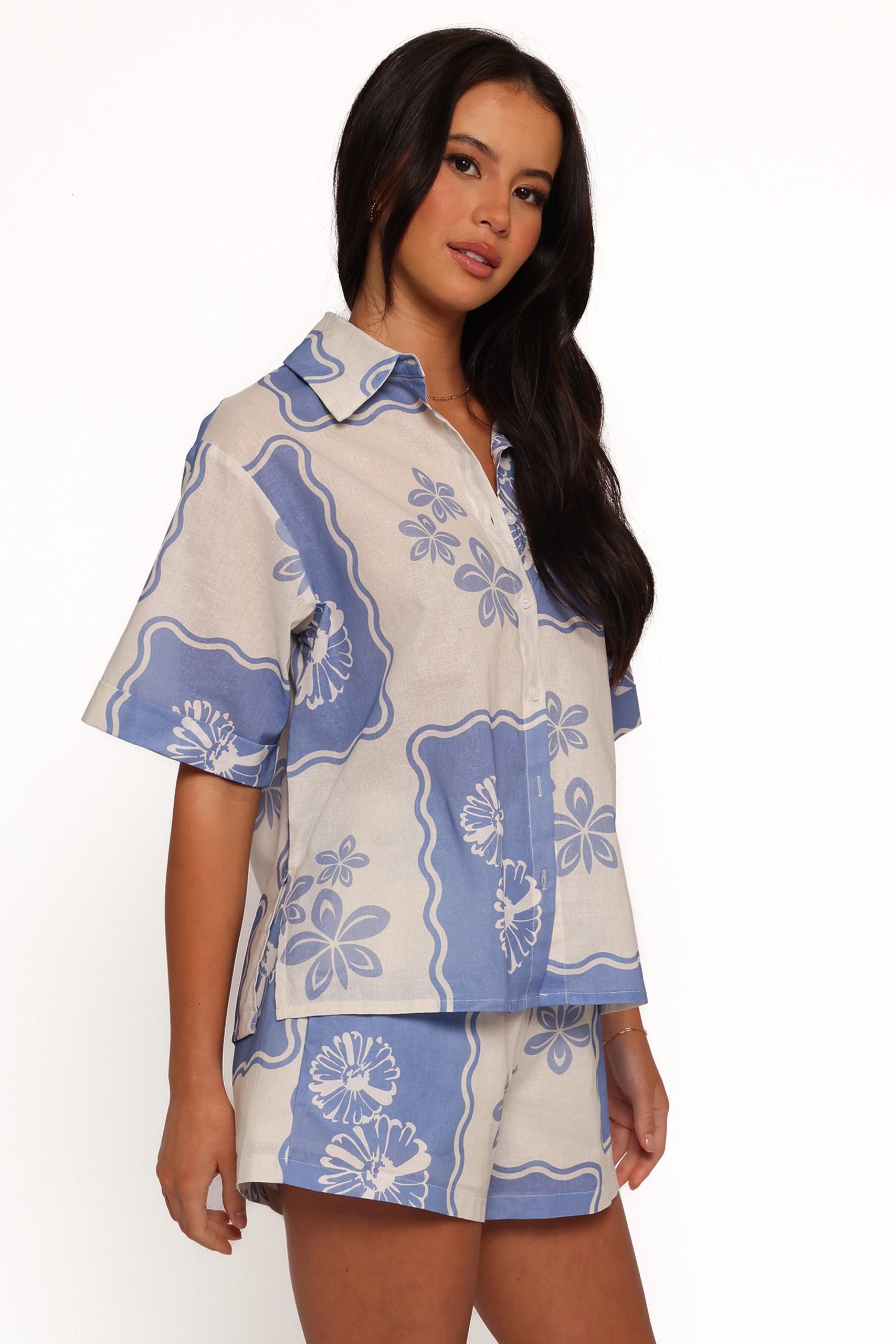 Shellie Short Sleeve Shirt - Blue Dahlia - Image 5