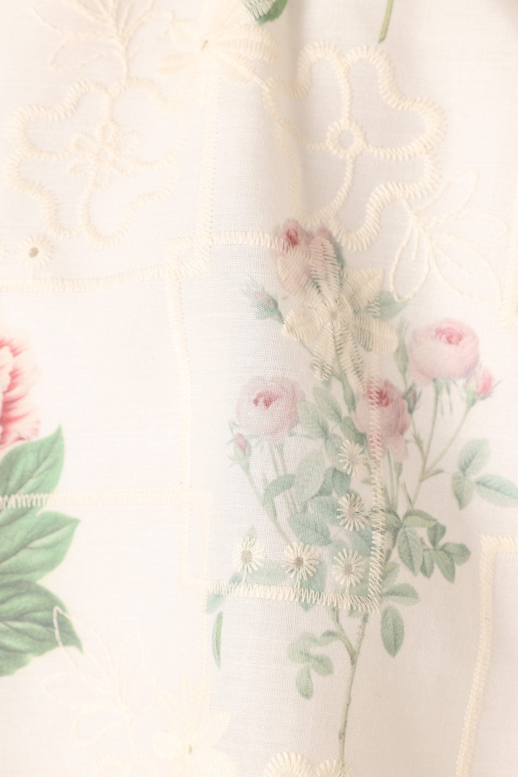 Willa Halterneck Top - White Floral - Image 10