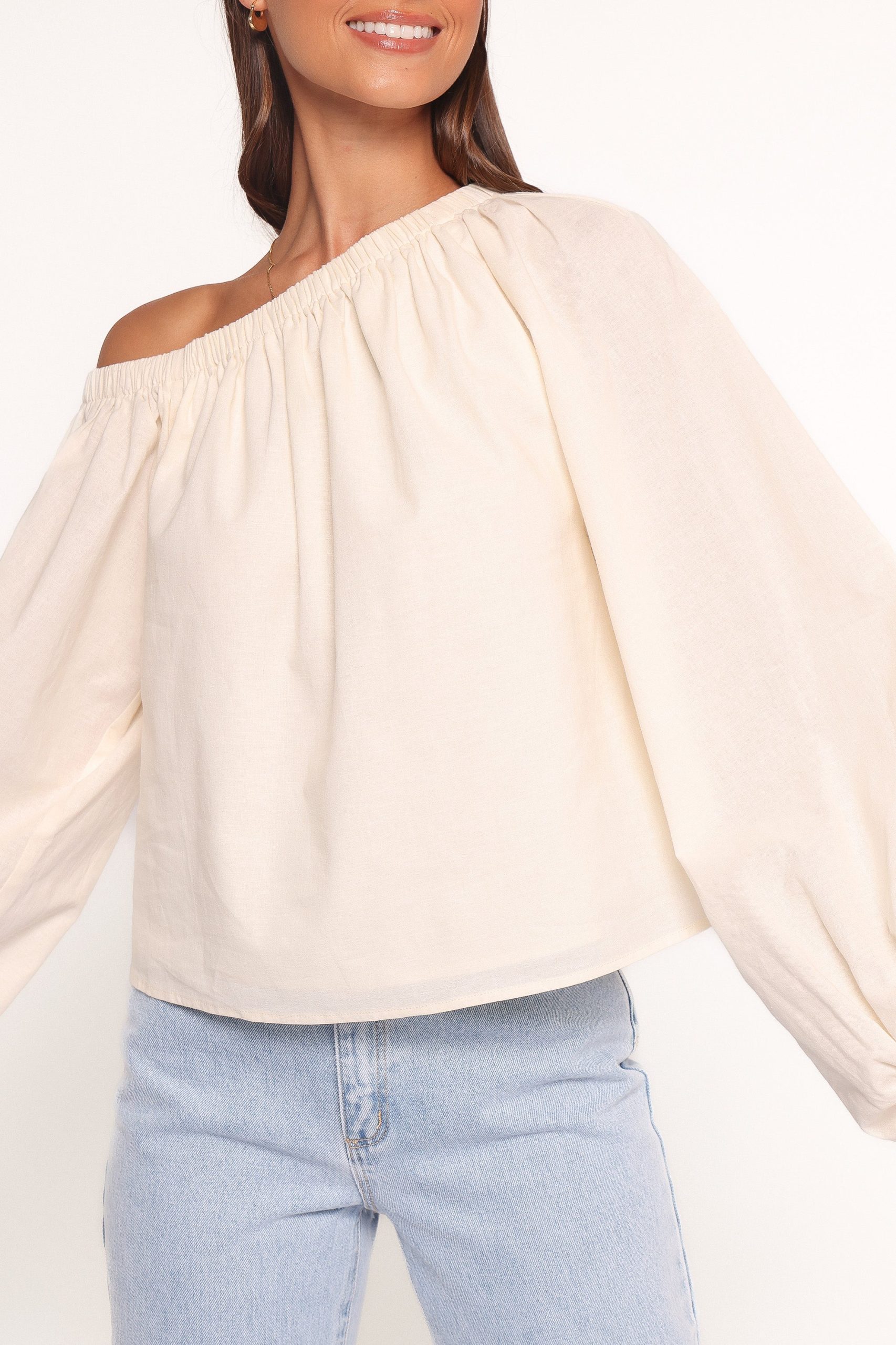 Zion Off Shoulder Long Sleeve Top - Ivory - Image 3